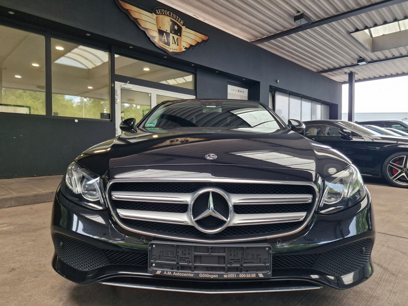 Mercedes-Benz E 220 d Lim. AVANTGARDE Teilleder/Kamera/LED — photo 7
