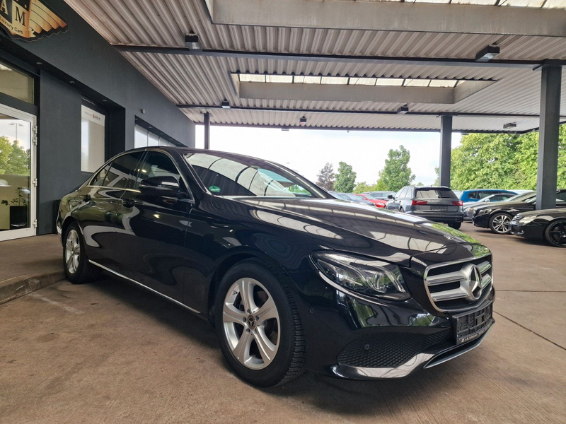 Mercedes-Benz E 220 d Lim. AVANTGARDE Teilleder/Kamera/LED — photo 8