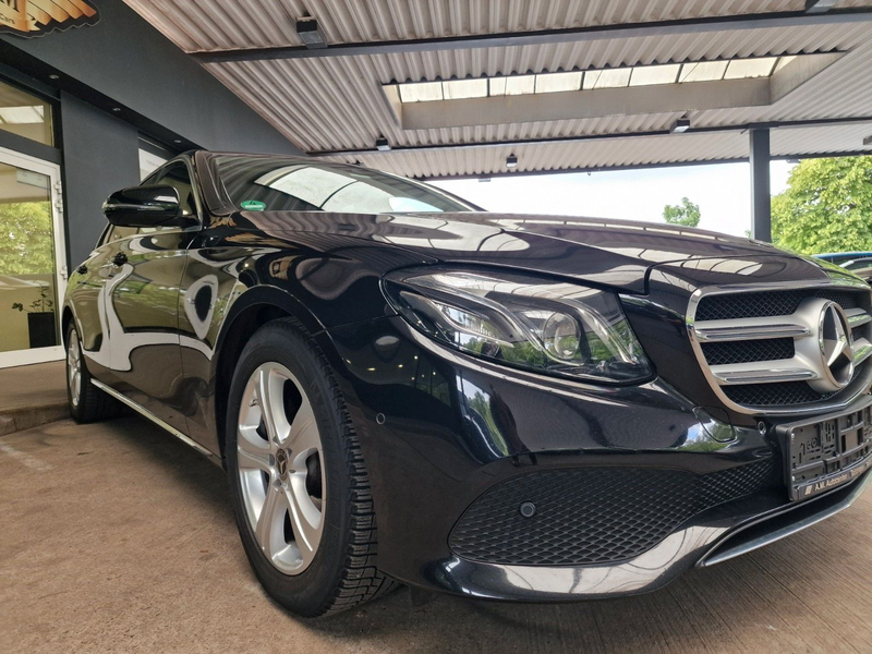 Mercedes-Benz E 220 d Lim. AVANTGARDE Teilleder/Kamera/LED — photo 9