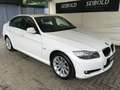 BMW 318 i/1.Hd/33Tkm/Klimatr/Sitzh/Xenon/PDC/Allwette Bílá - thumbnail 3