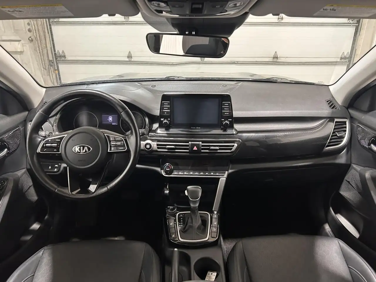 Kia Seltos снимка Kia Seltos