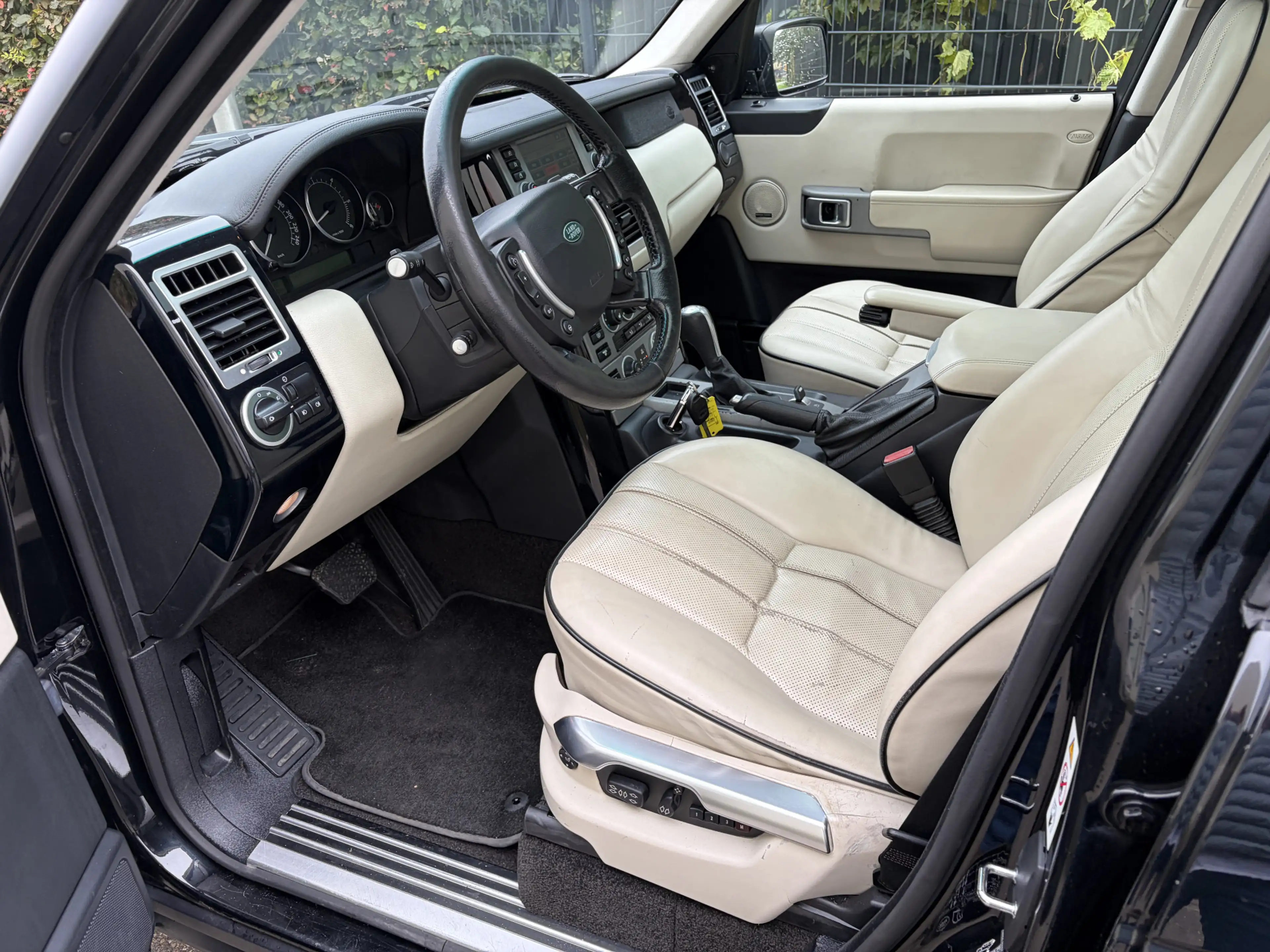 Land Rover Range Rover 2.9 Td6 HSE / AUTOMAAT / PAS GROOT ONDERHOUD GEHAD — photo 6