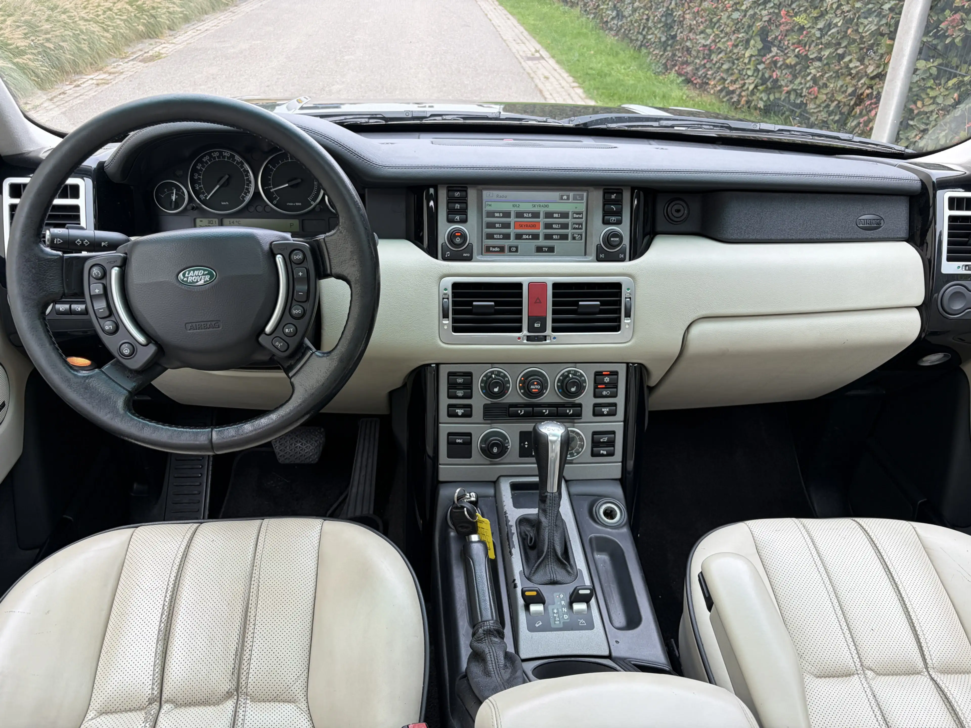 Land Rover Range Rover 2.9 Td6 HSE / AUTOMAAT / PAS GROOT ONDERHOUD GEHAD — photo 3
