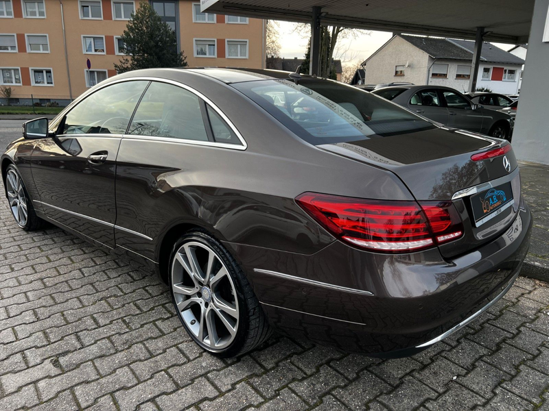 Mercedes-Benz E 350 E Coupe E 350 BlueTec / d — photo 6