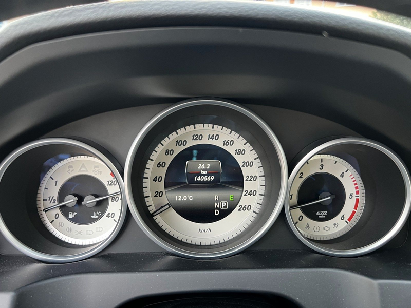 Mercedes-Benz E 350 E Coupe E 350 BlueTec / d — photo 12
