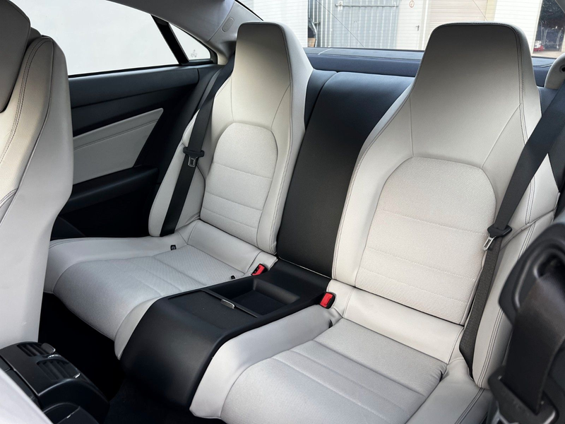 Mercedes-Benz E 350 E Coupe E 350 BlueTec / d — photo 9