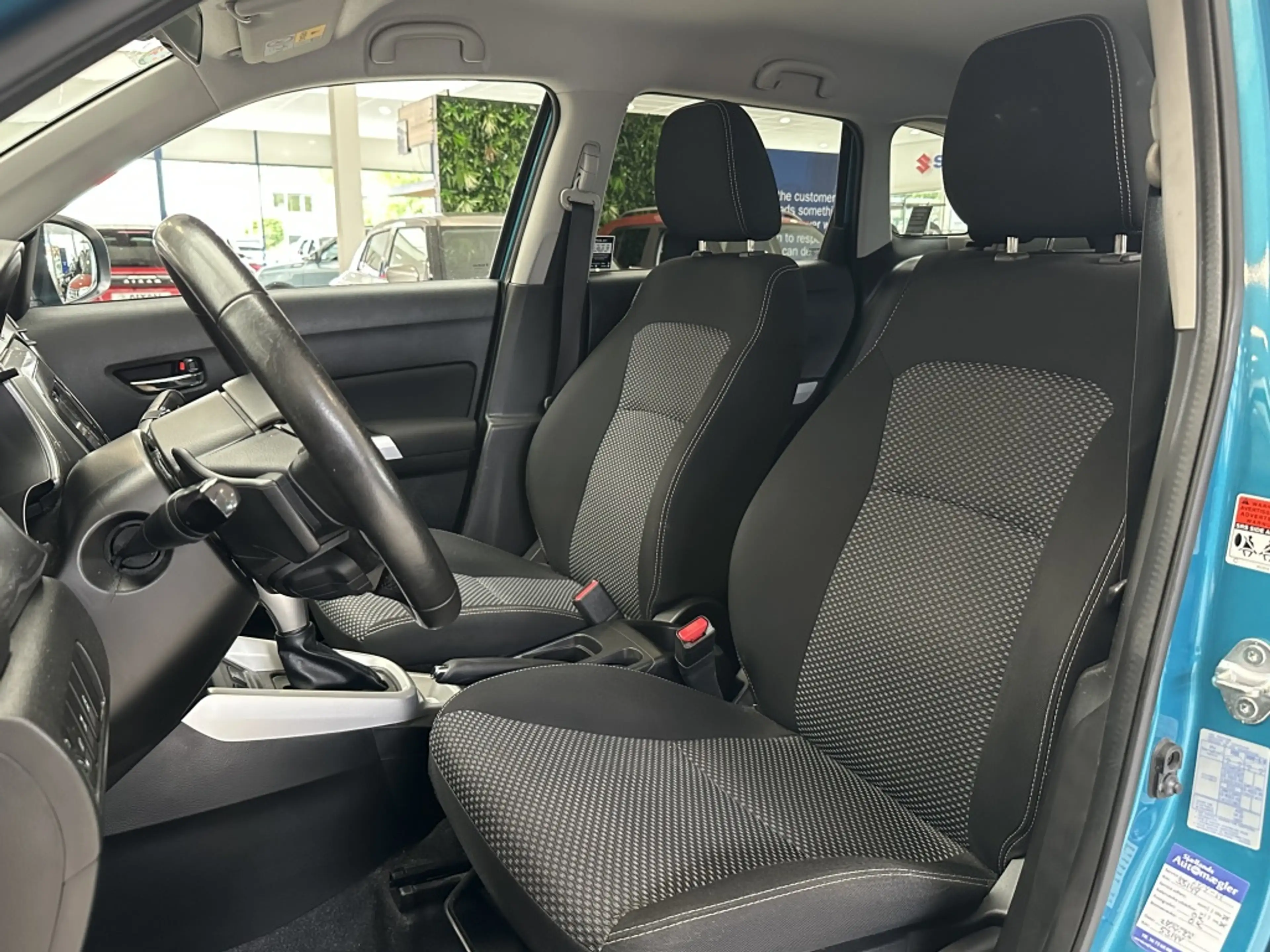 Suzuki Vitara 1.6 Exclusive [ TREKHAAK | ALL-SEASON | CAMERA | C — photo 4