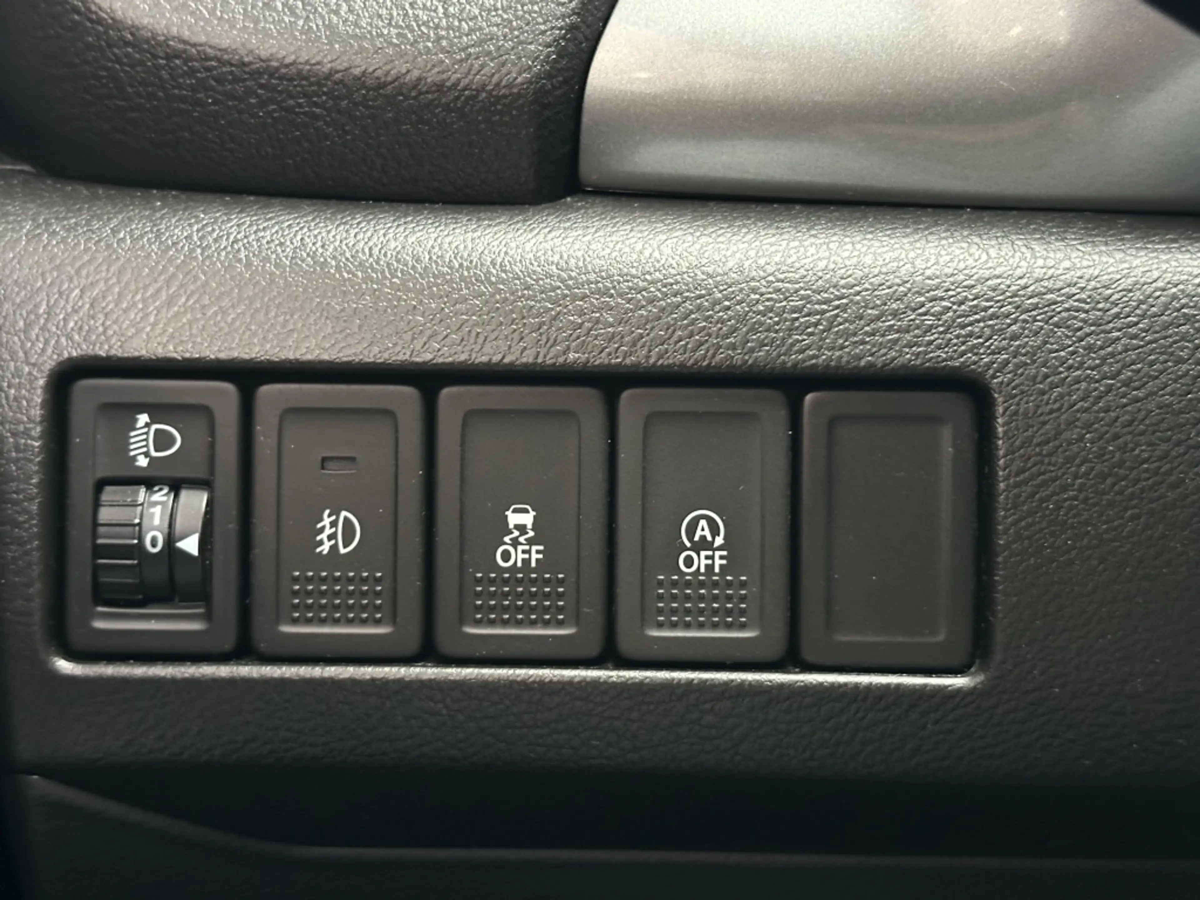 Suzuki Vitara 1.6 Exclusive [ TREKHAAK | ALL-SEASON | CAMERA | C — photo 30