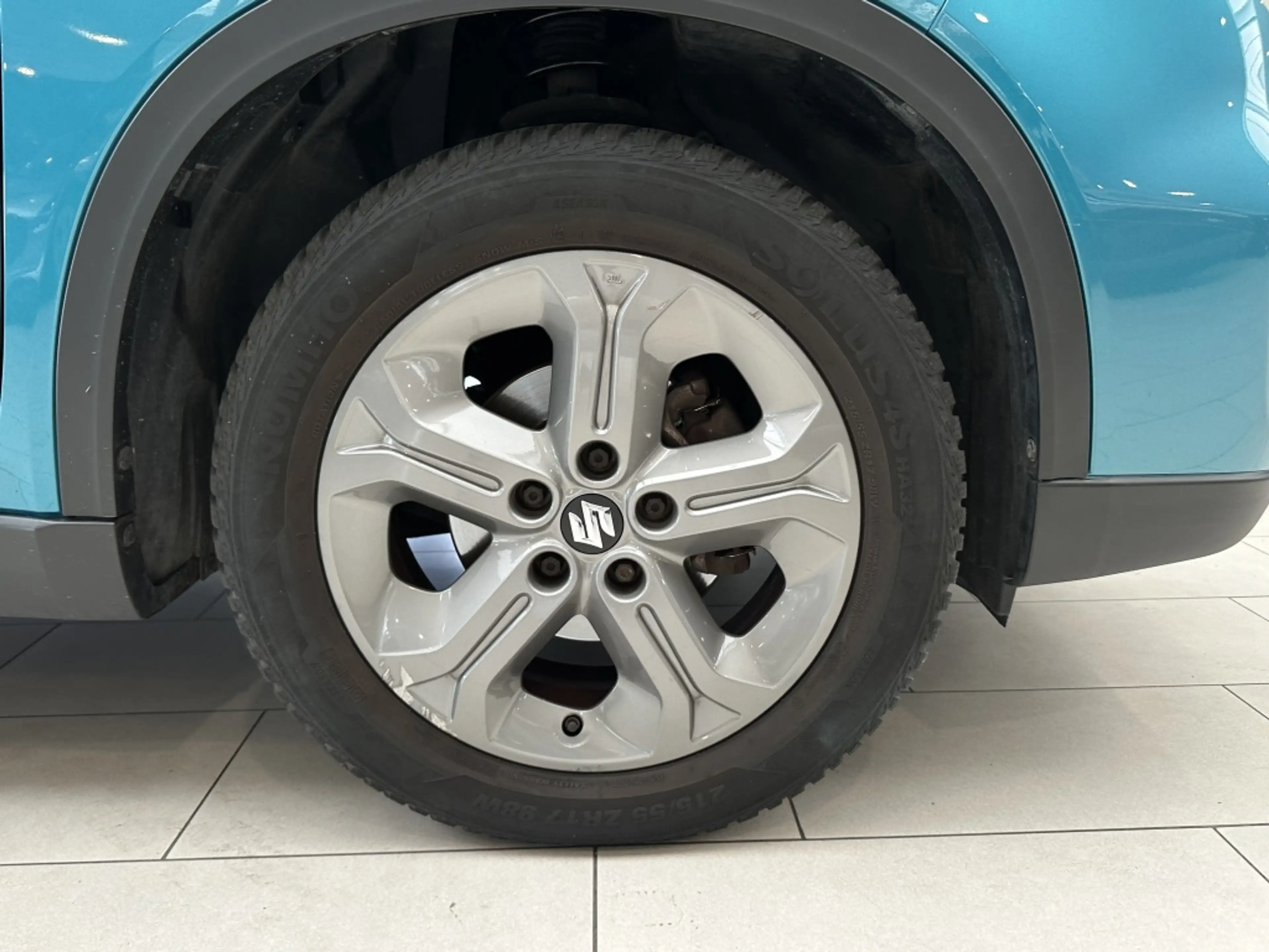 Suzuki Vitara 1.6 Exclusive [ TREKHAAK | ALL-SEASON | CAMERA | C — photo 32