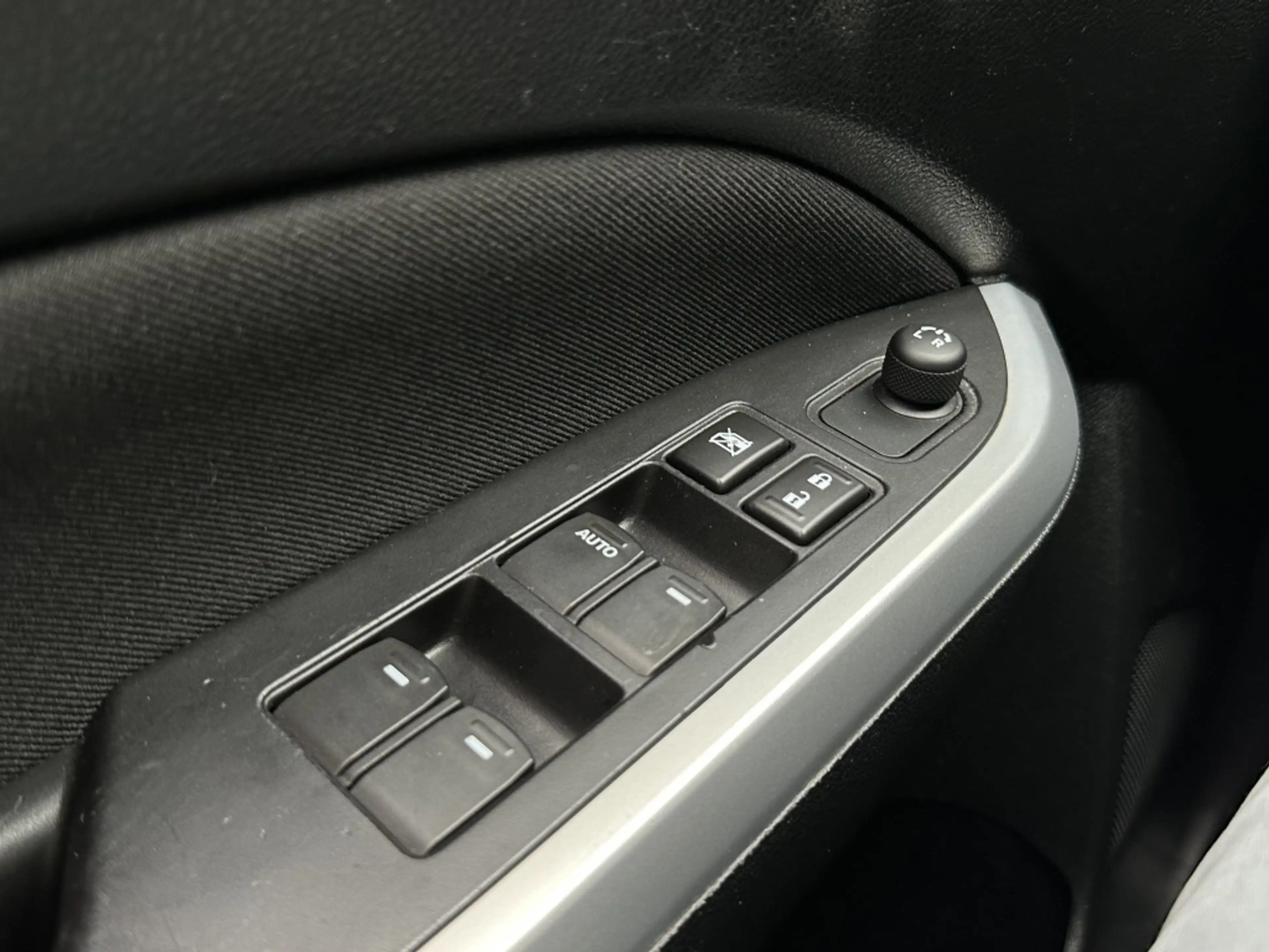 Suzuki Vitara 1.6 Exclusive [ TREKHAAK | ALL-SEASON | CAMERA | C — photo 21
