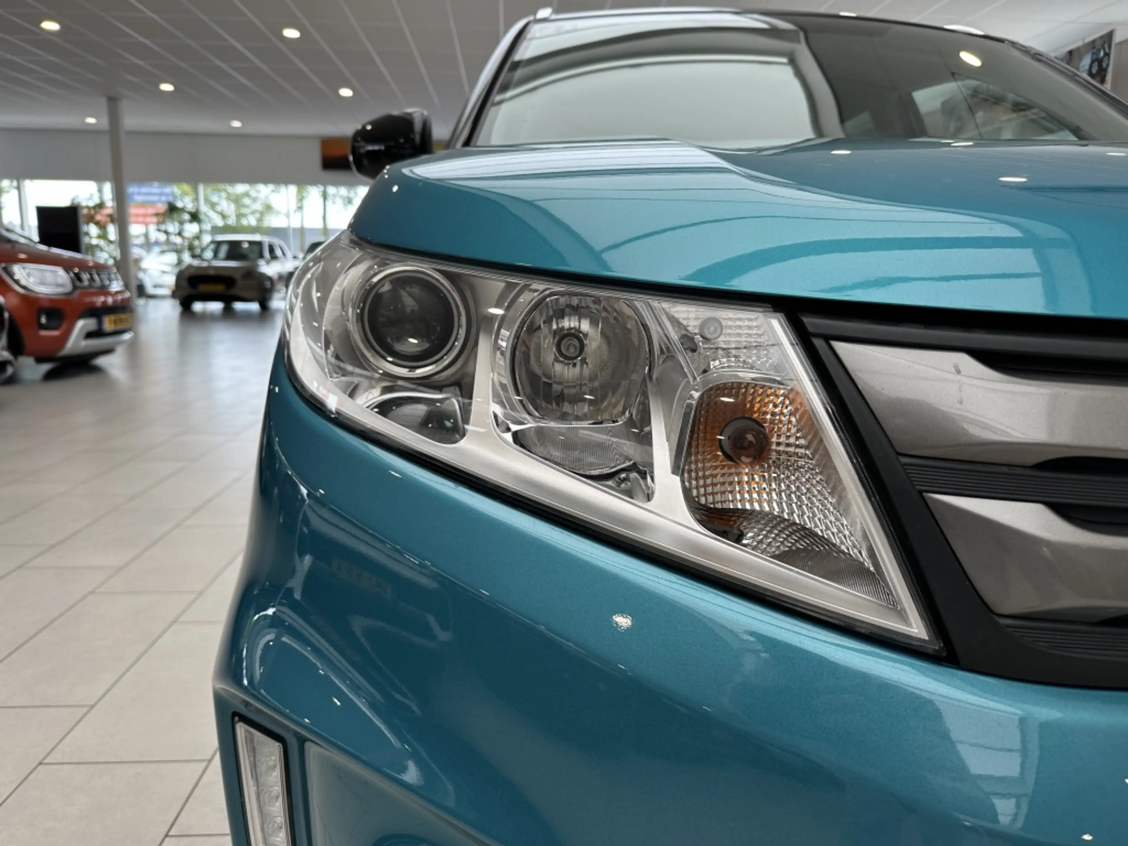 Suzuki Vitara 1.6 Exclusive [ TREKHAAK | ALL-SEASON | CAMERA | C — photo 24