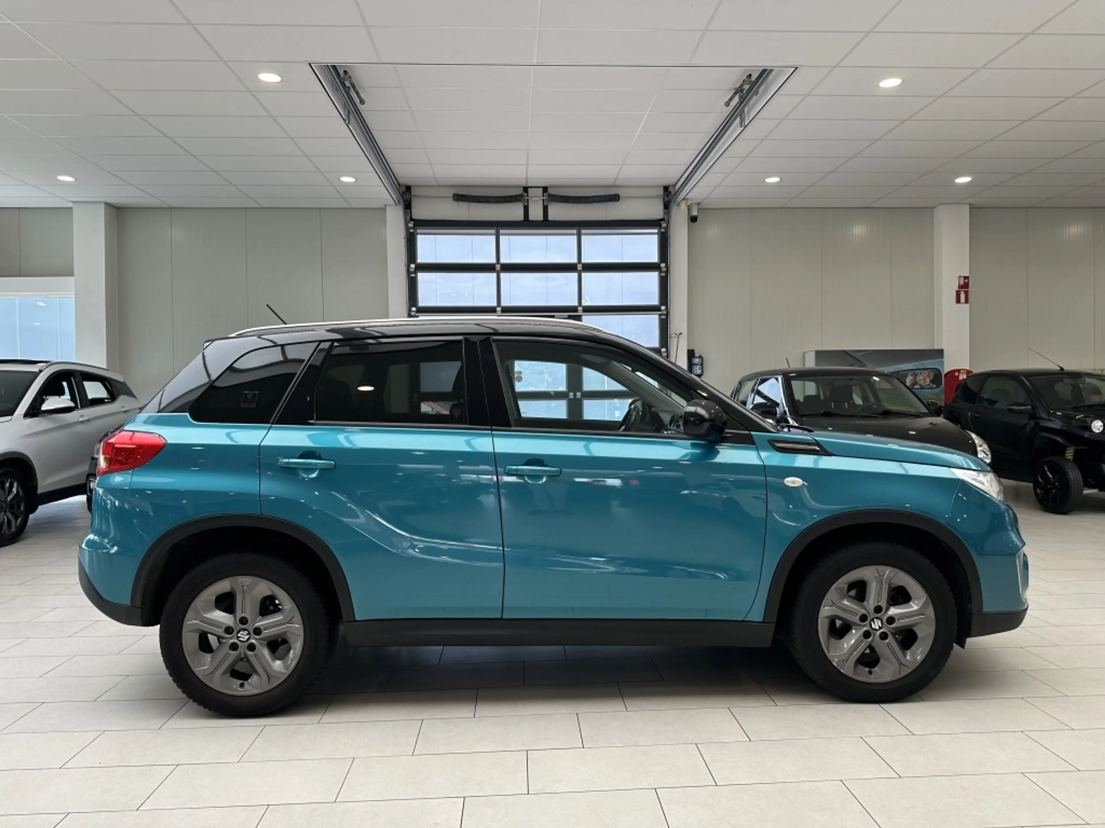 Suzuki Vitara 1.6 Exclusive [ TREKHAAK | ALL-SEASON | CAMERA | C — photo 9