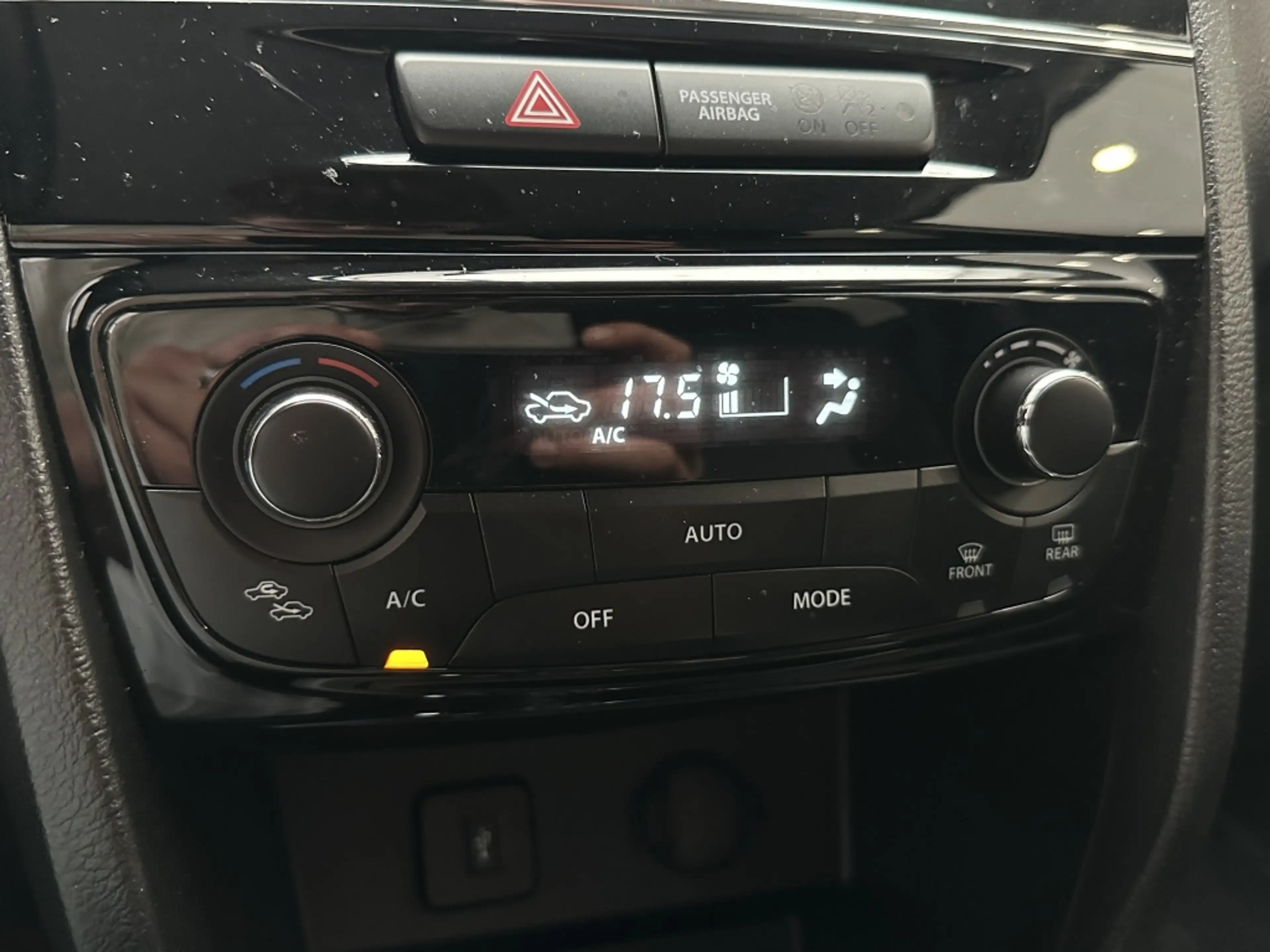 Suzuki Vitara 1.6 Exclusive [ TREKHAAK | ALL-SEASON | CAMERA | C — photo 18