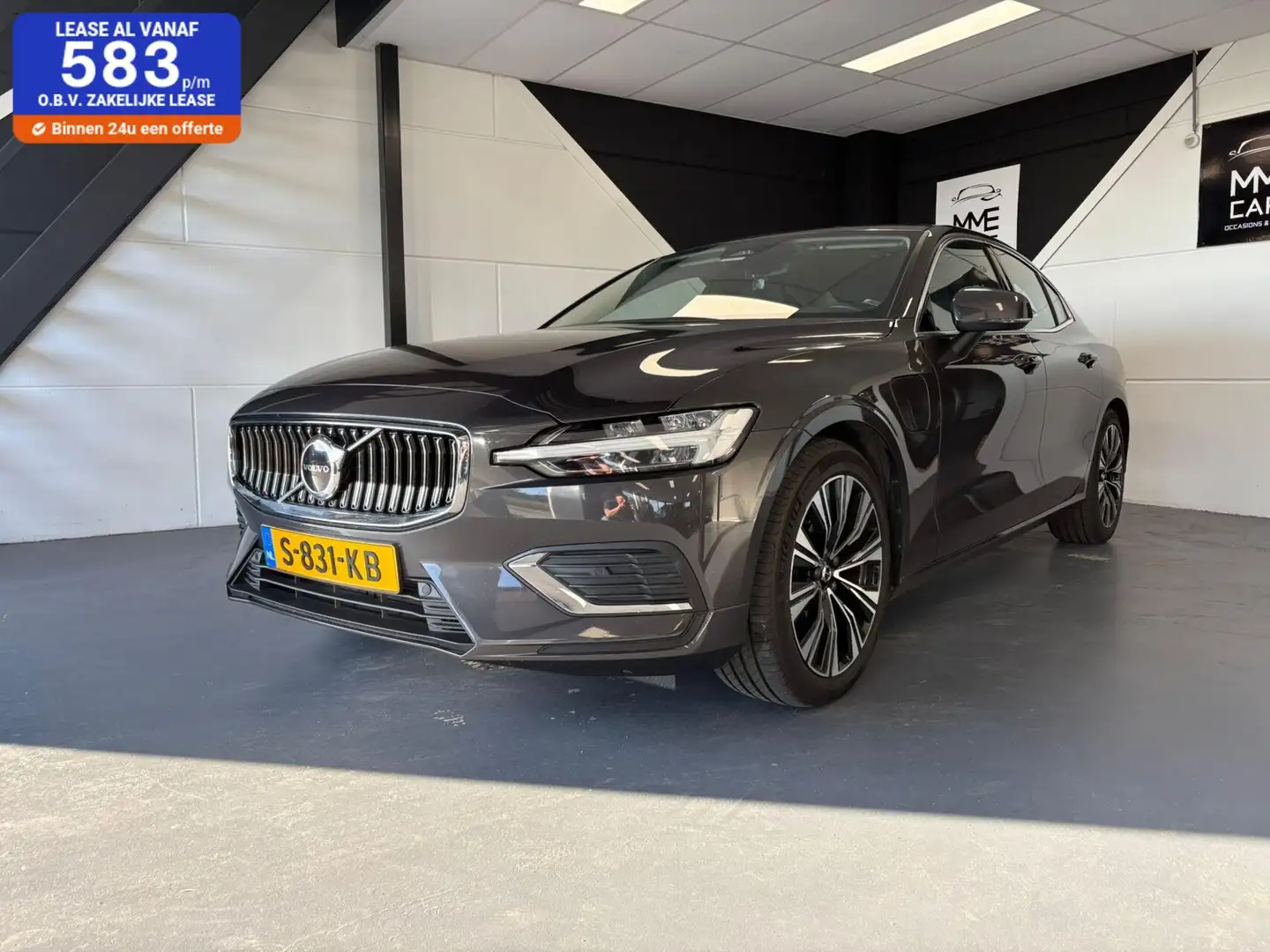 Volvo S60 2.0 Recharge T6 AWD Plus Bright Grijs - 1