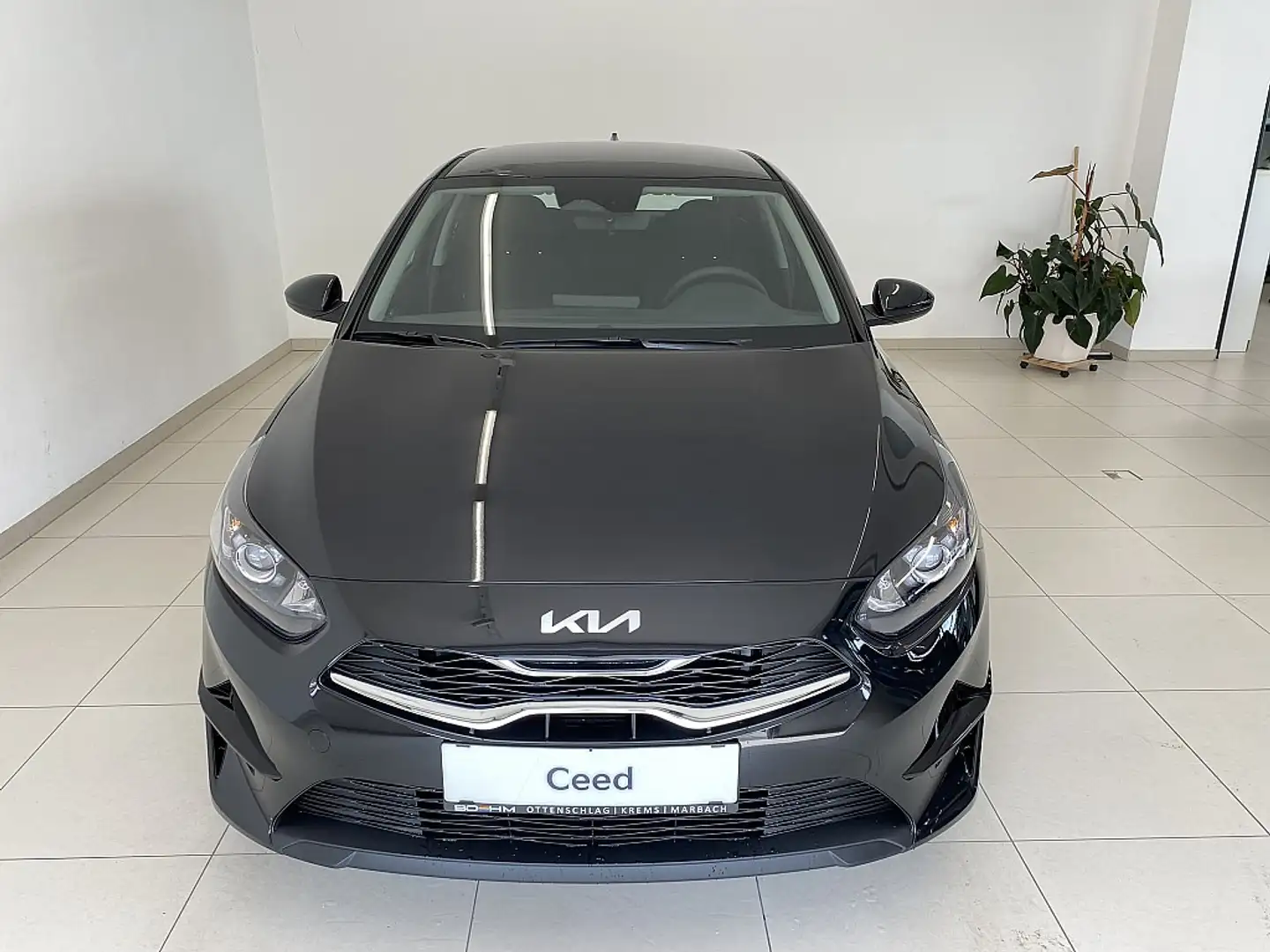 Kia Ceed / cee'd ceed  **16.990,-  100PS.TurboBenziner  Titan-Au... Schwarz - 2