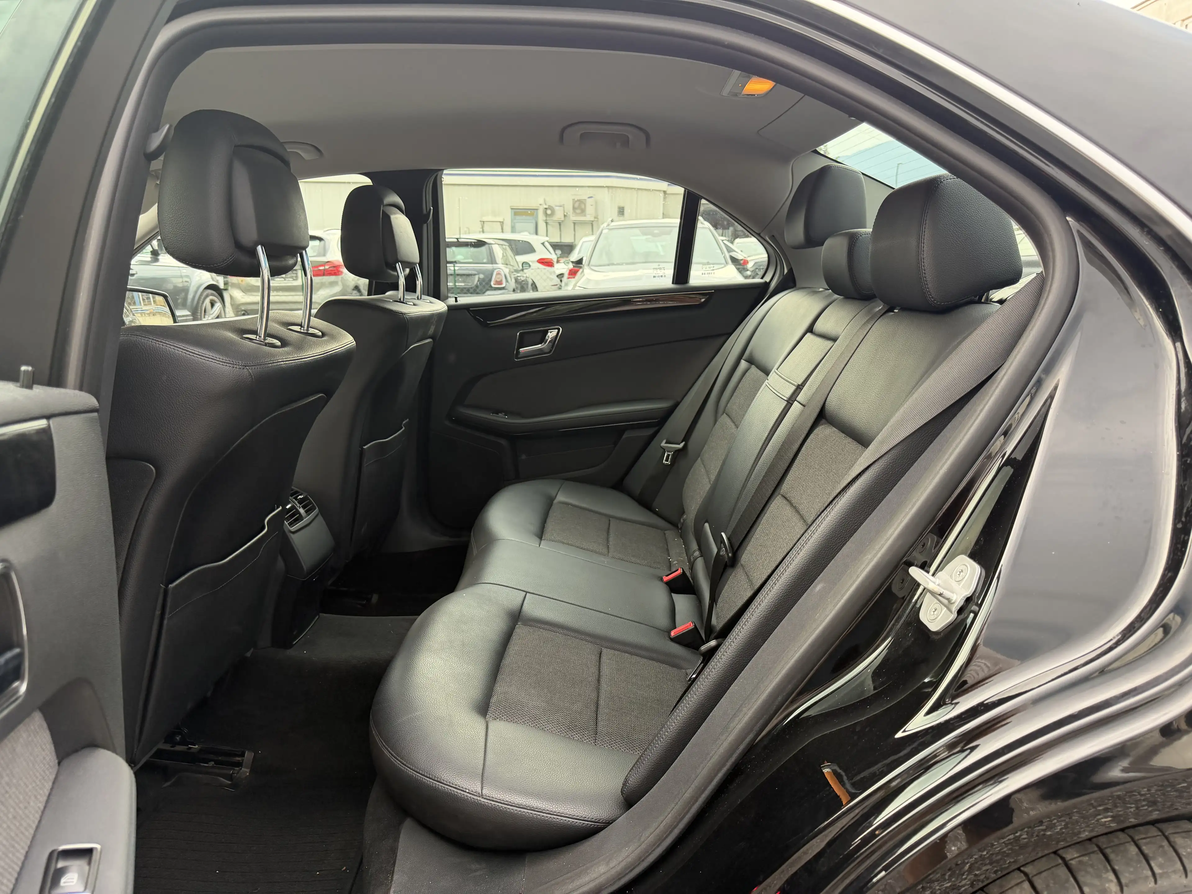 Mercedes-Benz E 250 E 250 CDI BlueEfficiency (212.003) — photo 9