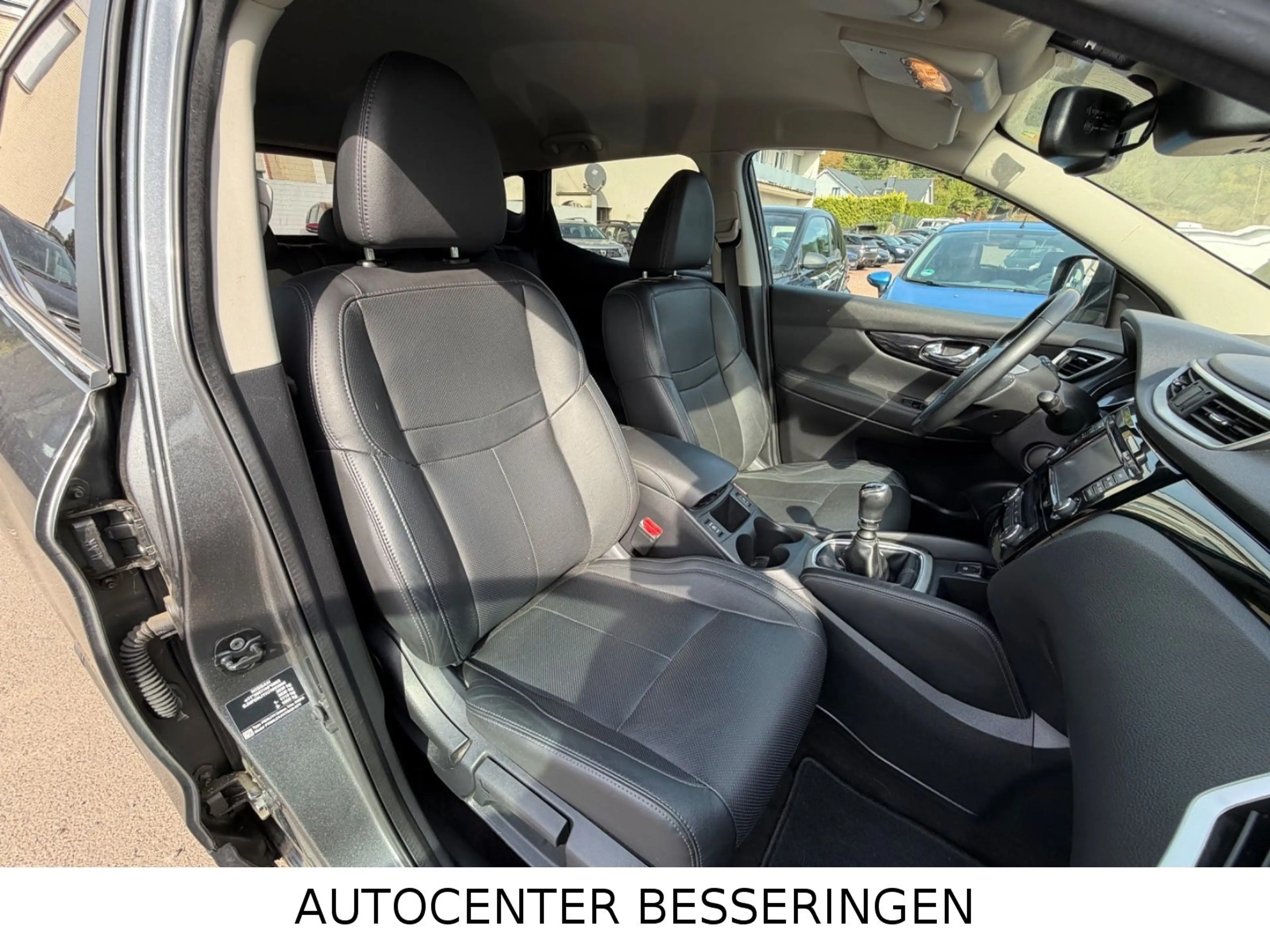 Nissan Qashqai 4x4 * XENON * LEDER * NAVI * EURO 6 * — photo 12