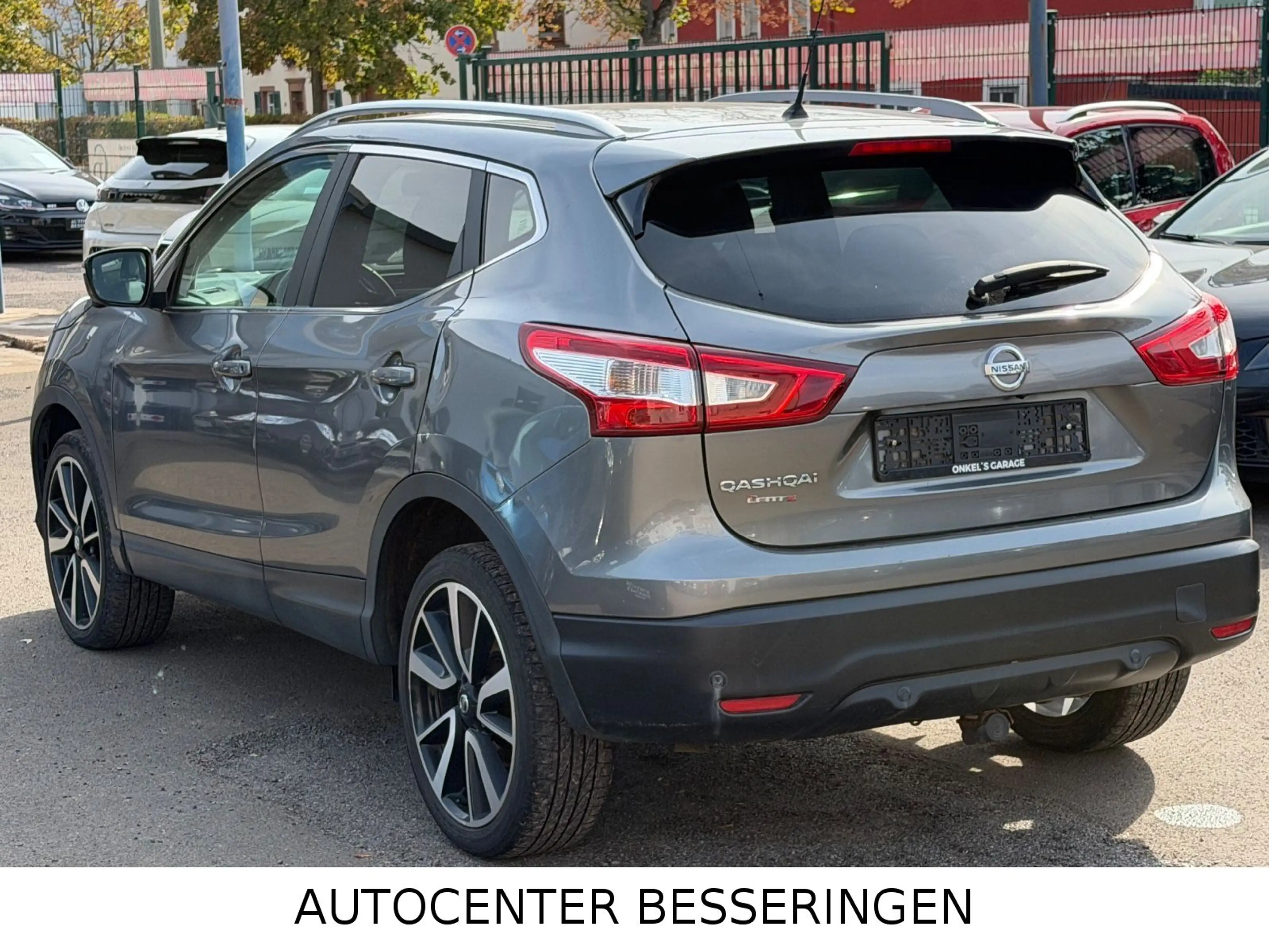 Nissan Qashqai 4x4 * XENON * LEDER * NAVI * EURO 6 * — photo 4