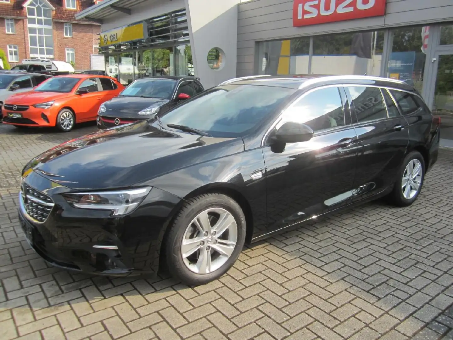 Opel Insignia Elegance Schwarz - 2