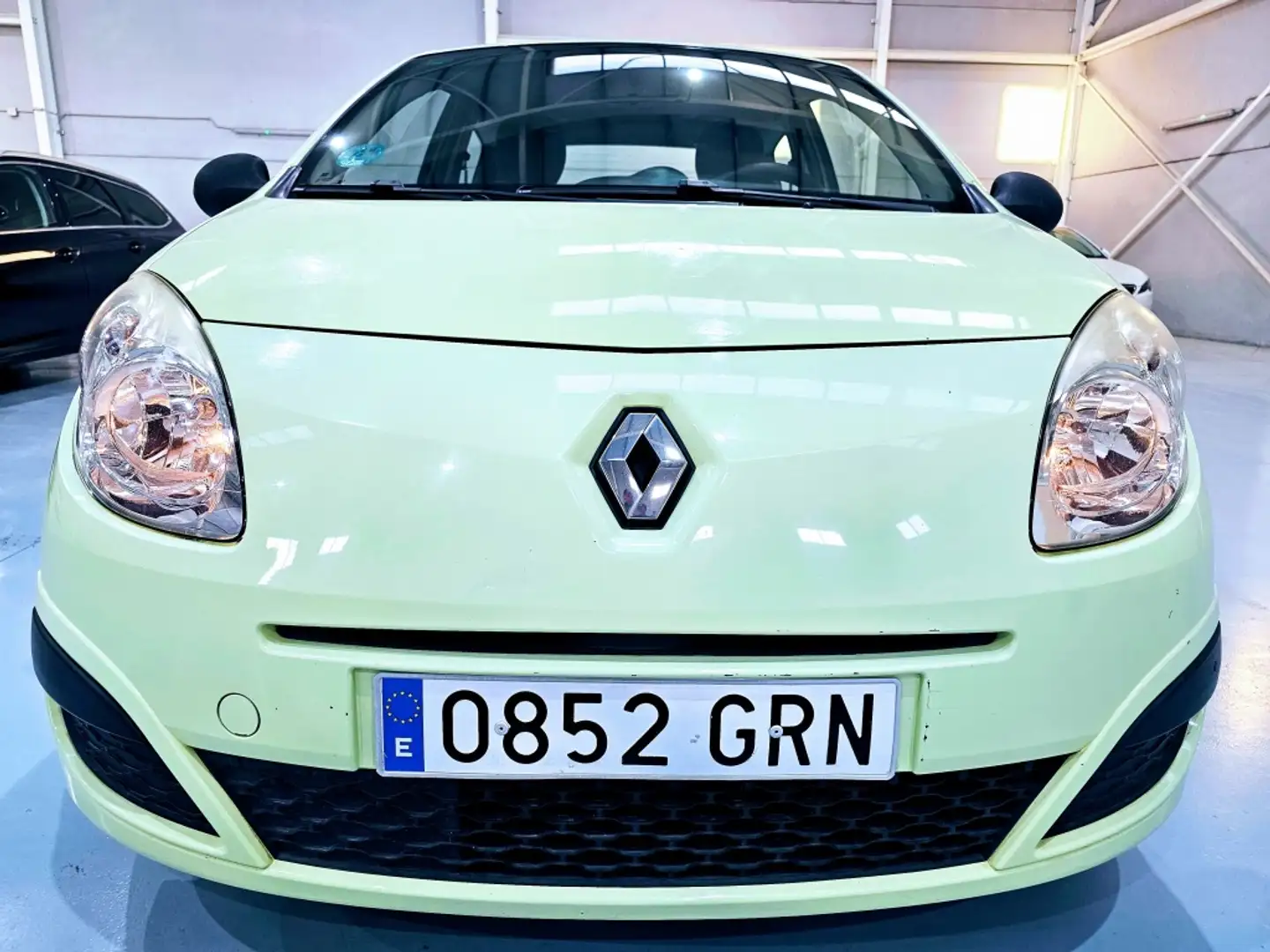 Renault Twingo 1.2 16v Authentique eco2 Groen - 2