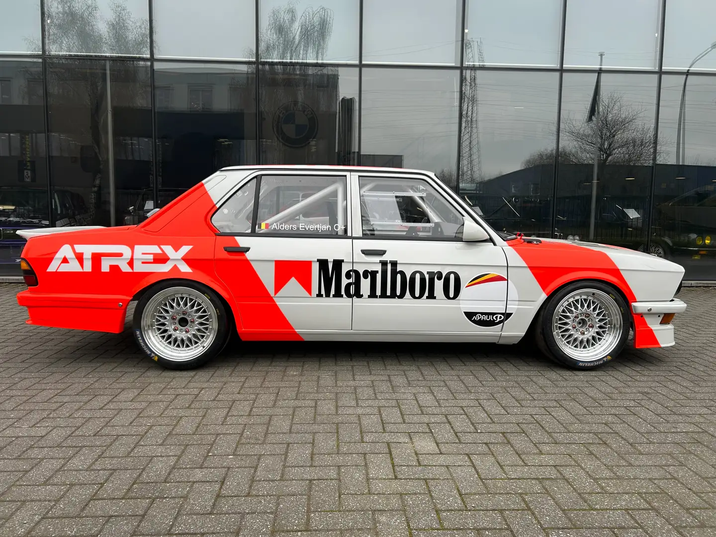 BMW M5 E28 M5 Wit - 2