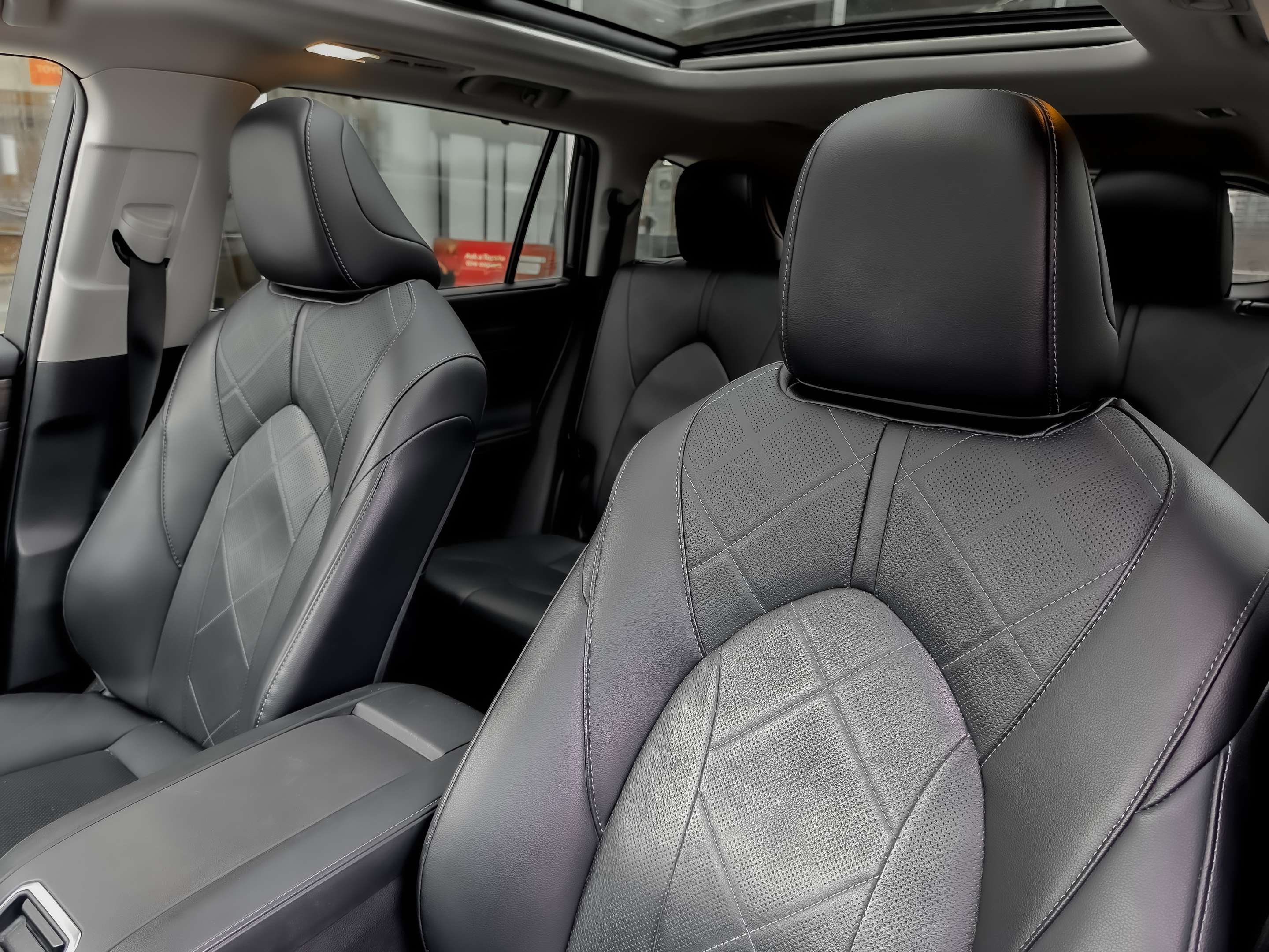 used 2024 Toyota Highlander car, priced at $46,995