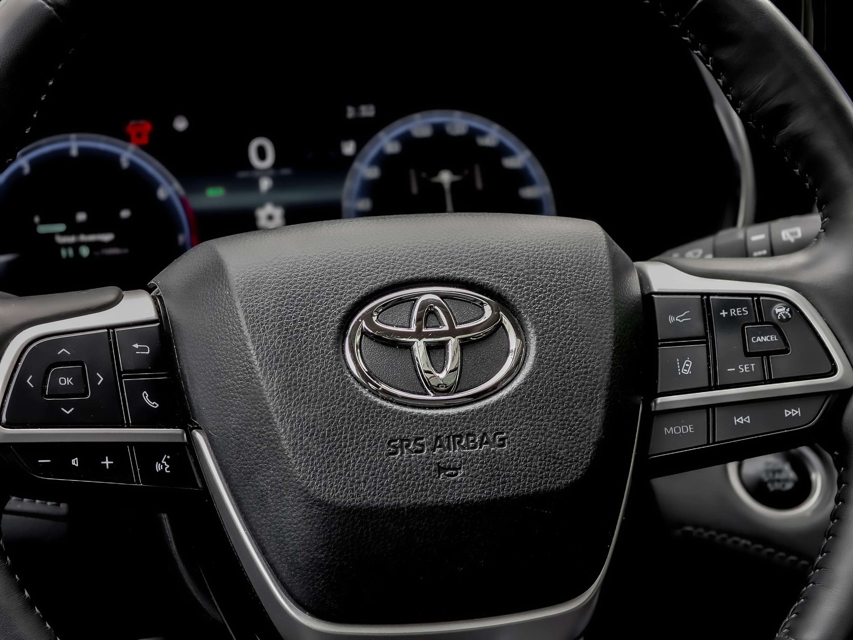 used 2024 Toyota Highlander car, priced at $46,995