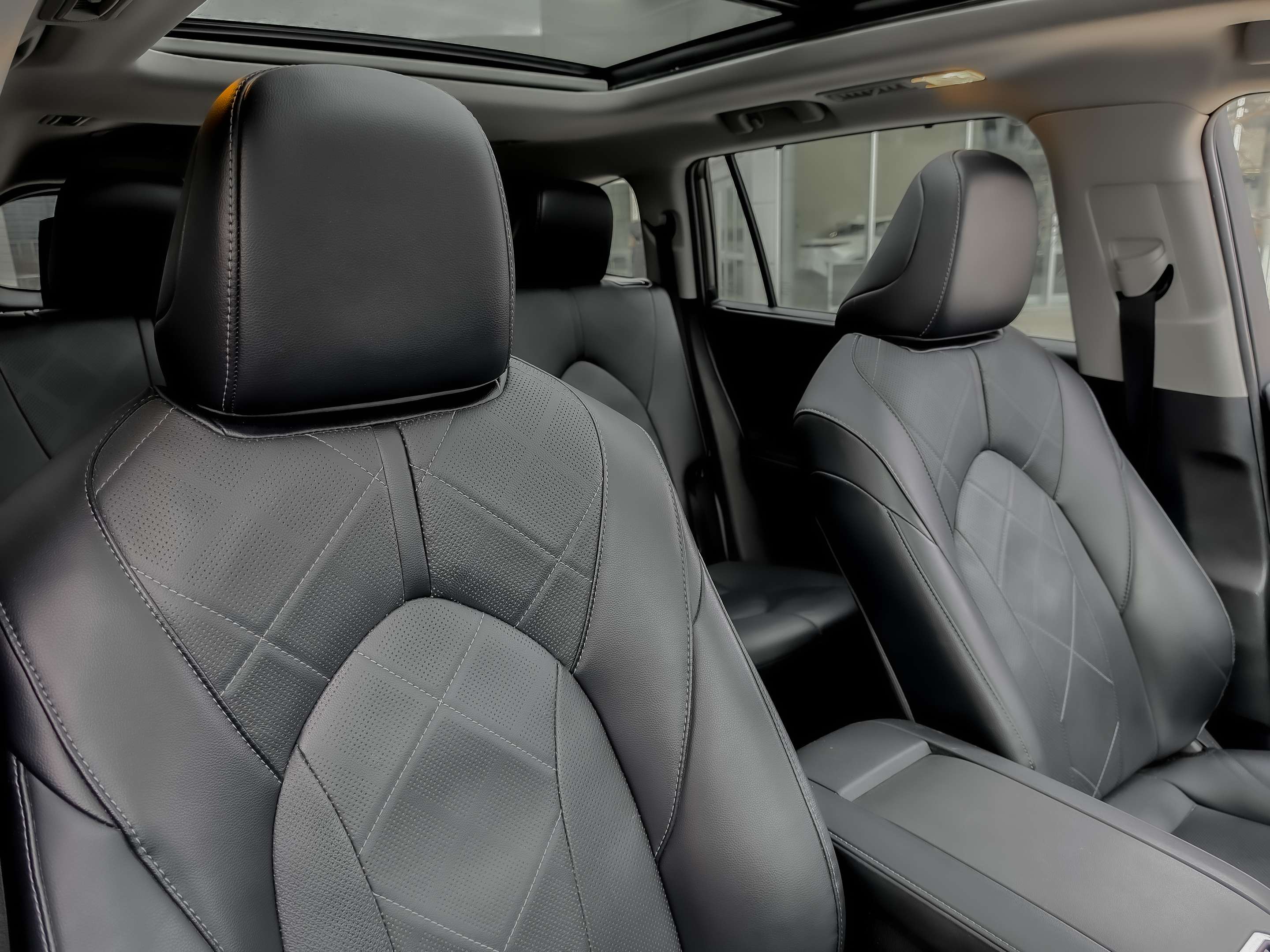 used 2024 Toyota Highlander car, priced at $46,995
