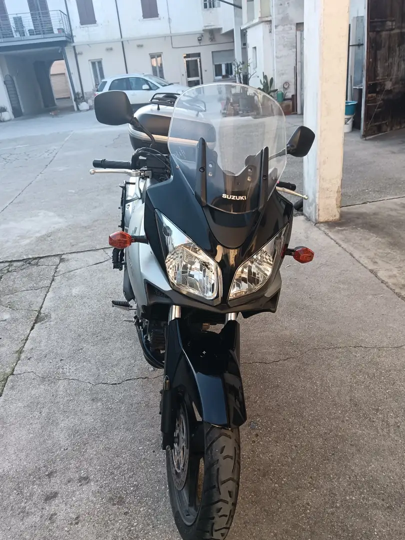 Suzuki V-Strom 650 Gri - 1