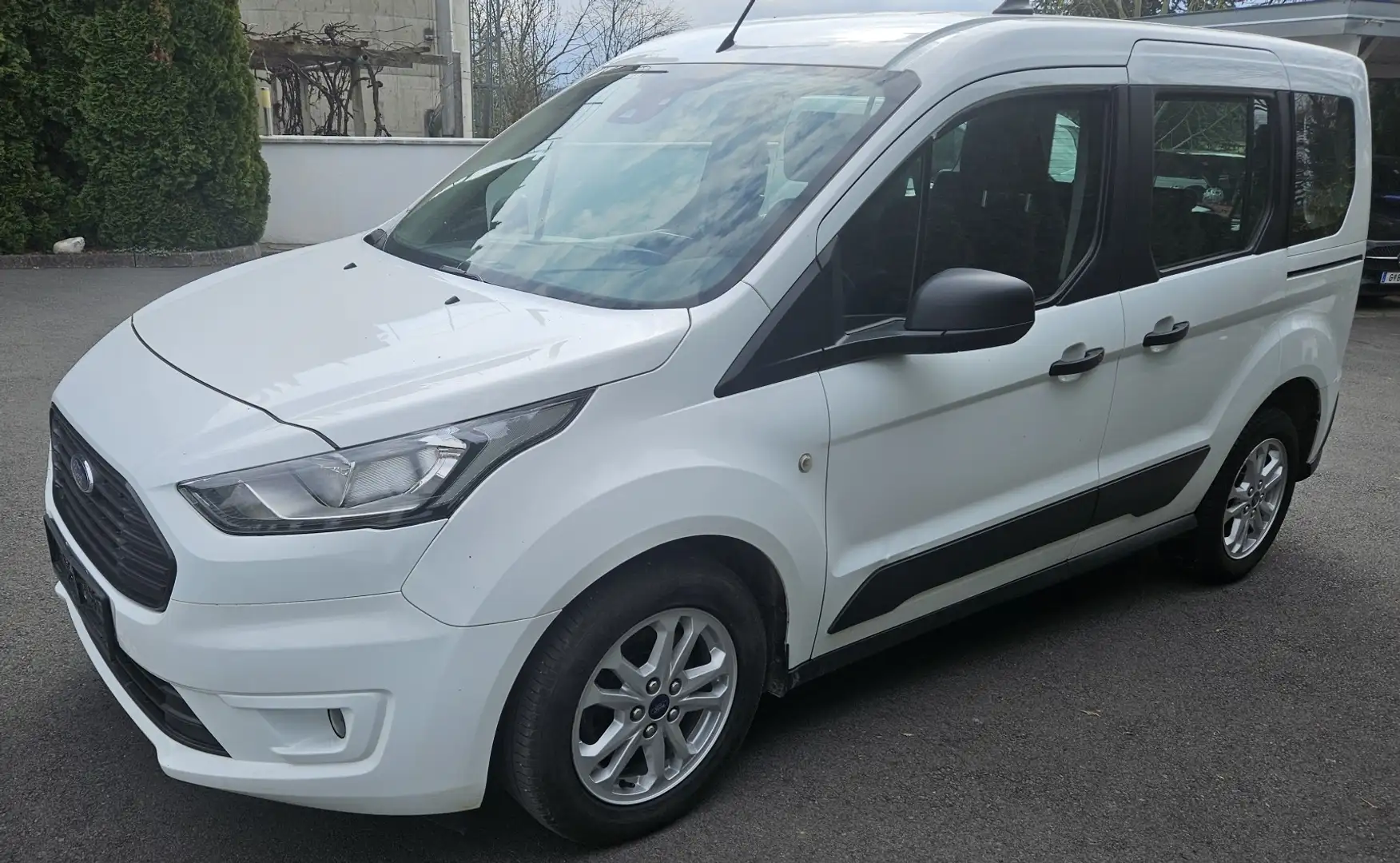 Ford Tourneo Connect Tourneo Connect Trend 1,5 EcoBlue L1 Trend Weiß - 1