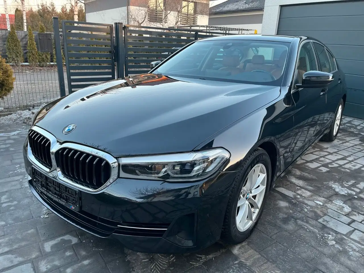BMW 518