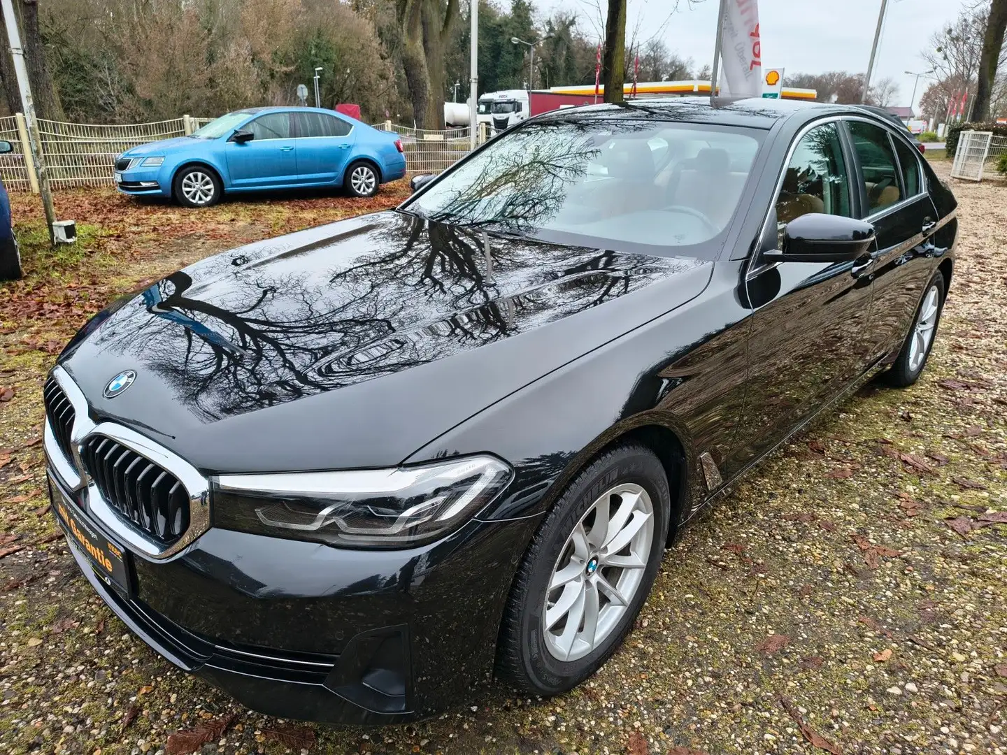 BMW 518 d LCI Mod 2021 Luxury Live Cocpit COC AHK Kam Schwarz - 1