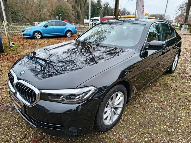 BMW 518 d LCI 2021 Luxury Live Cocpit COC AHK Kamera