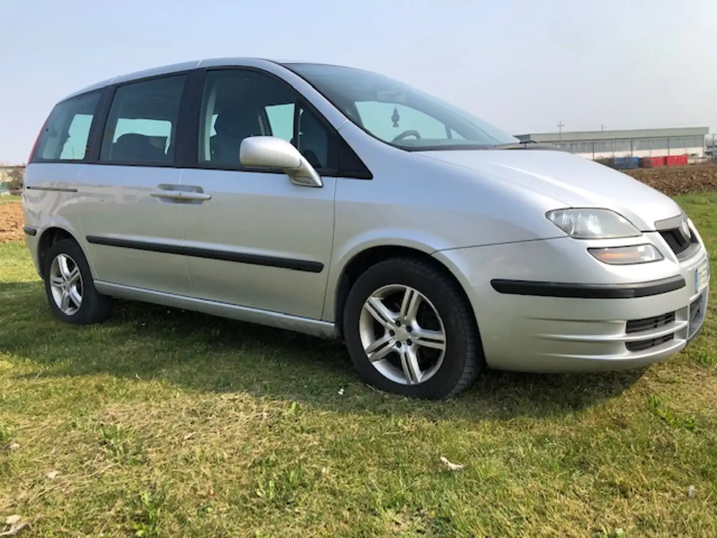 Fiat Ulysse Ulysse 2.0 mjt Emotion Silber - 1