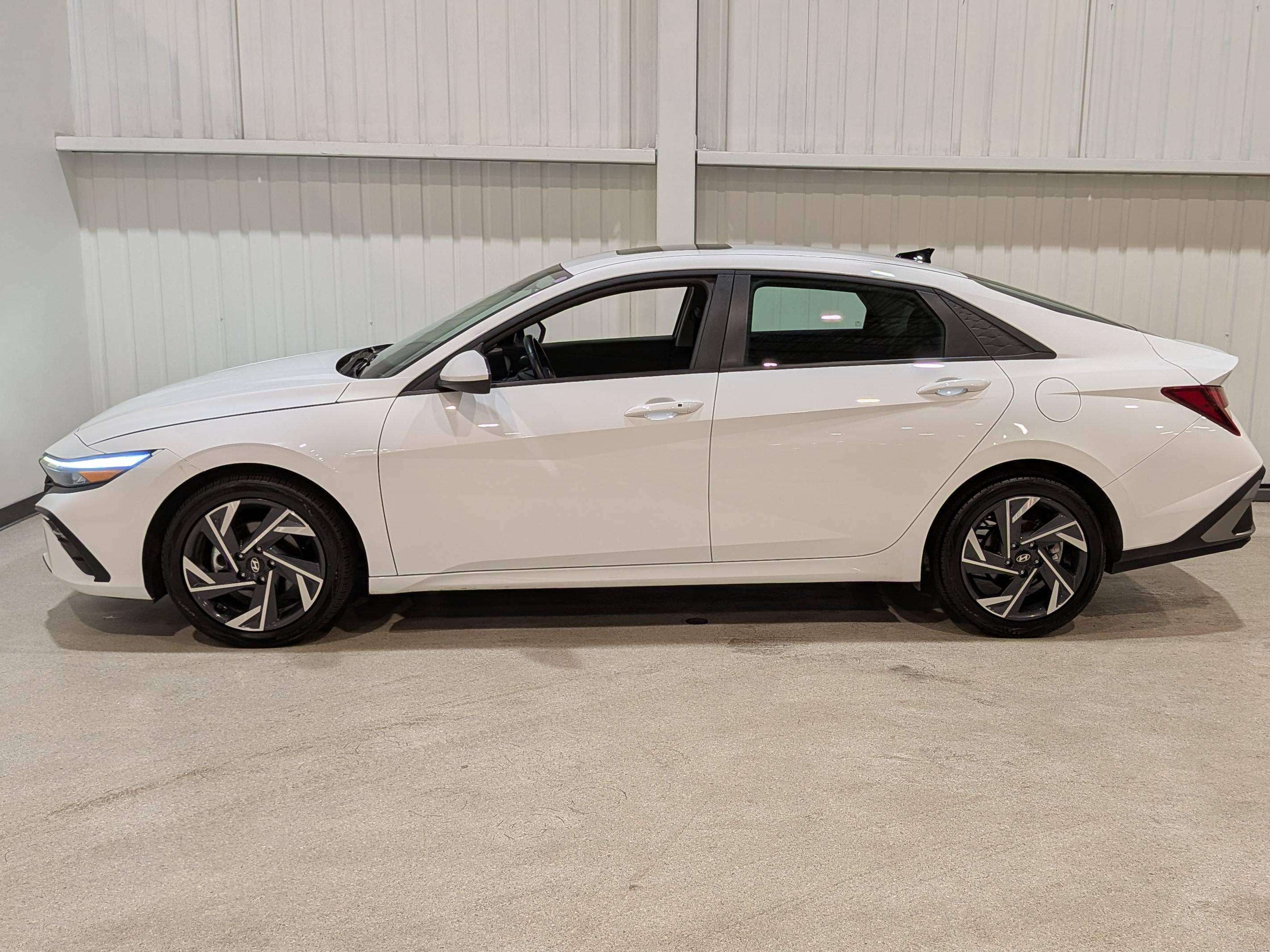 Hyundai Elantra 2025