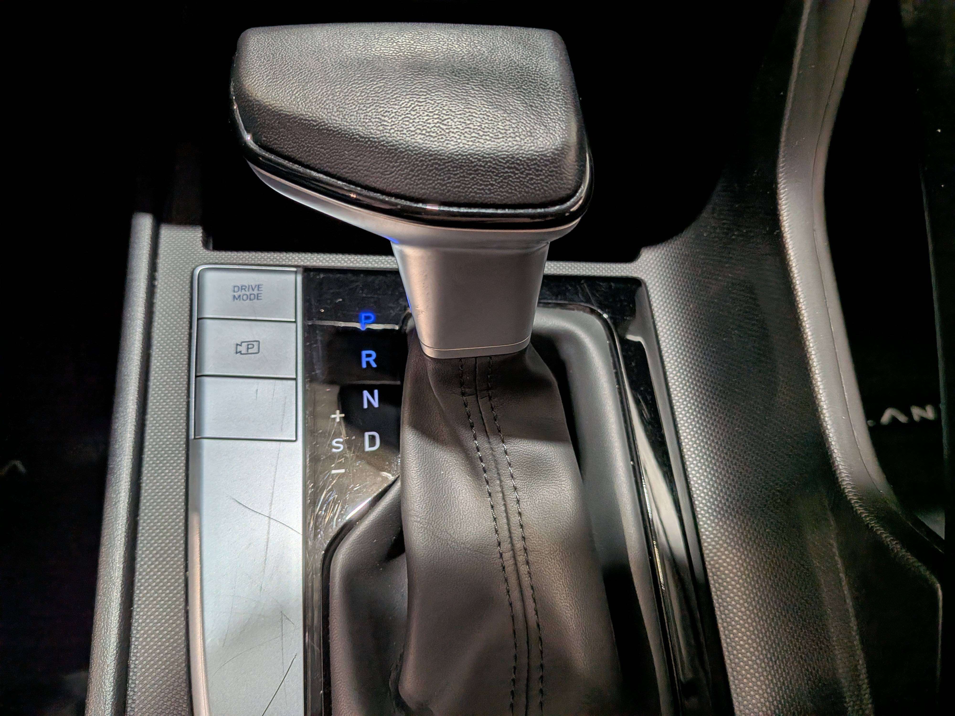Hyundai Elantra 2025