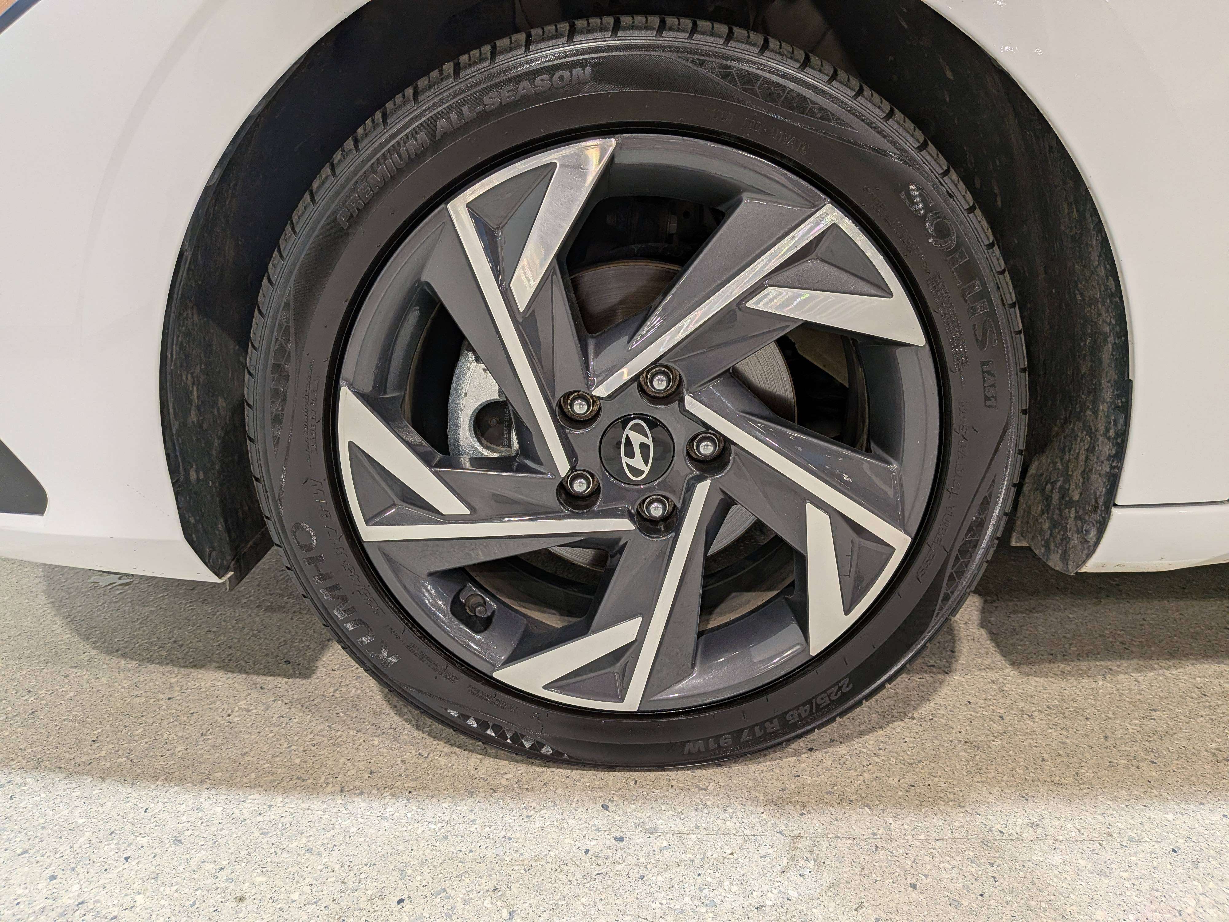 Hyundai Elantra 2025