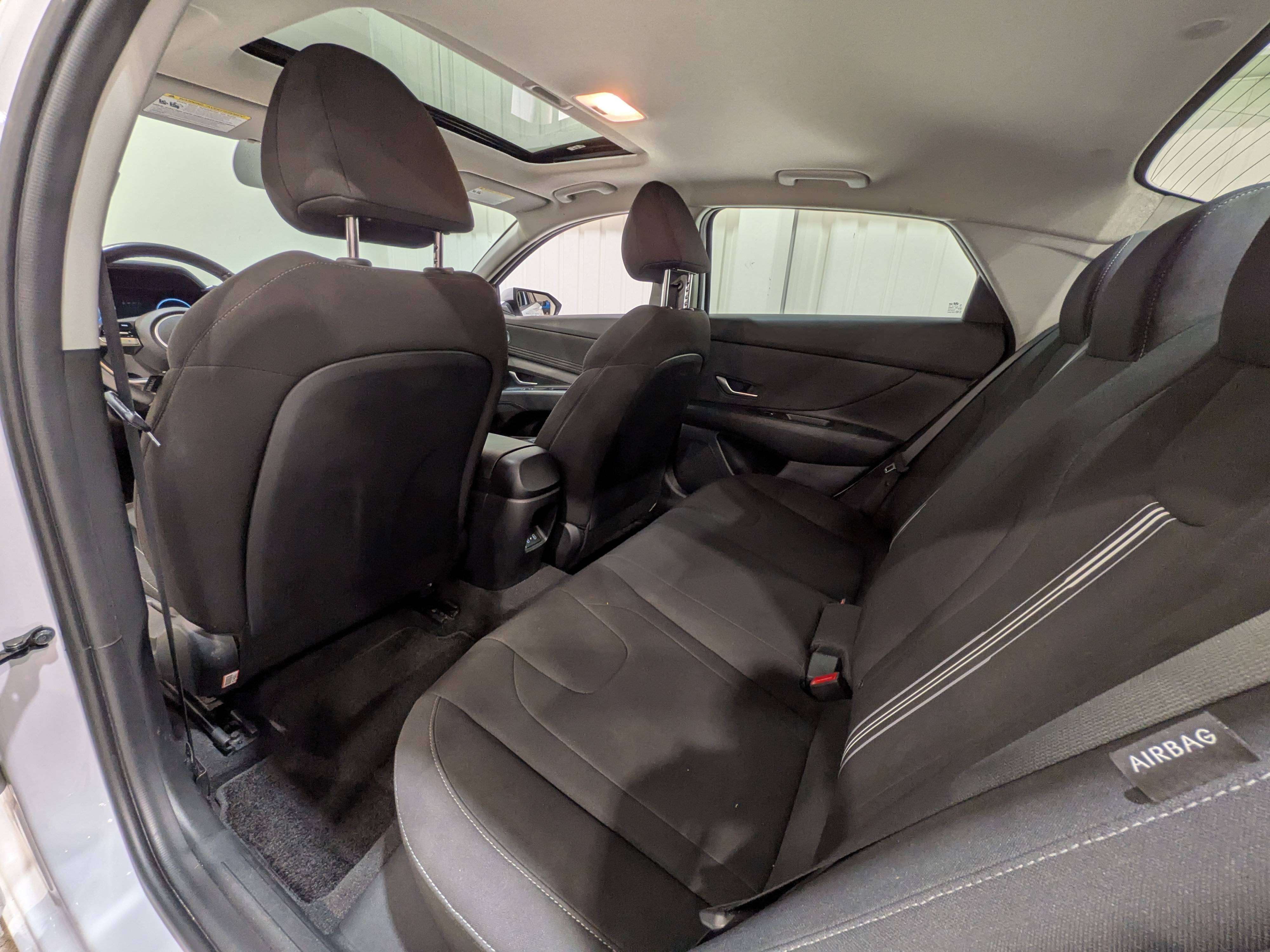 Hyundai Elantra 2025