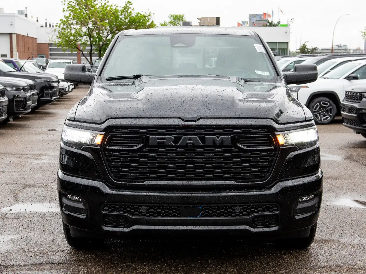 RAM 1500 снимка RAM 1500