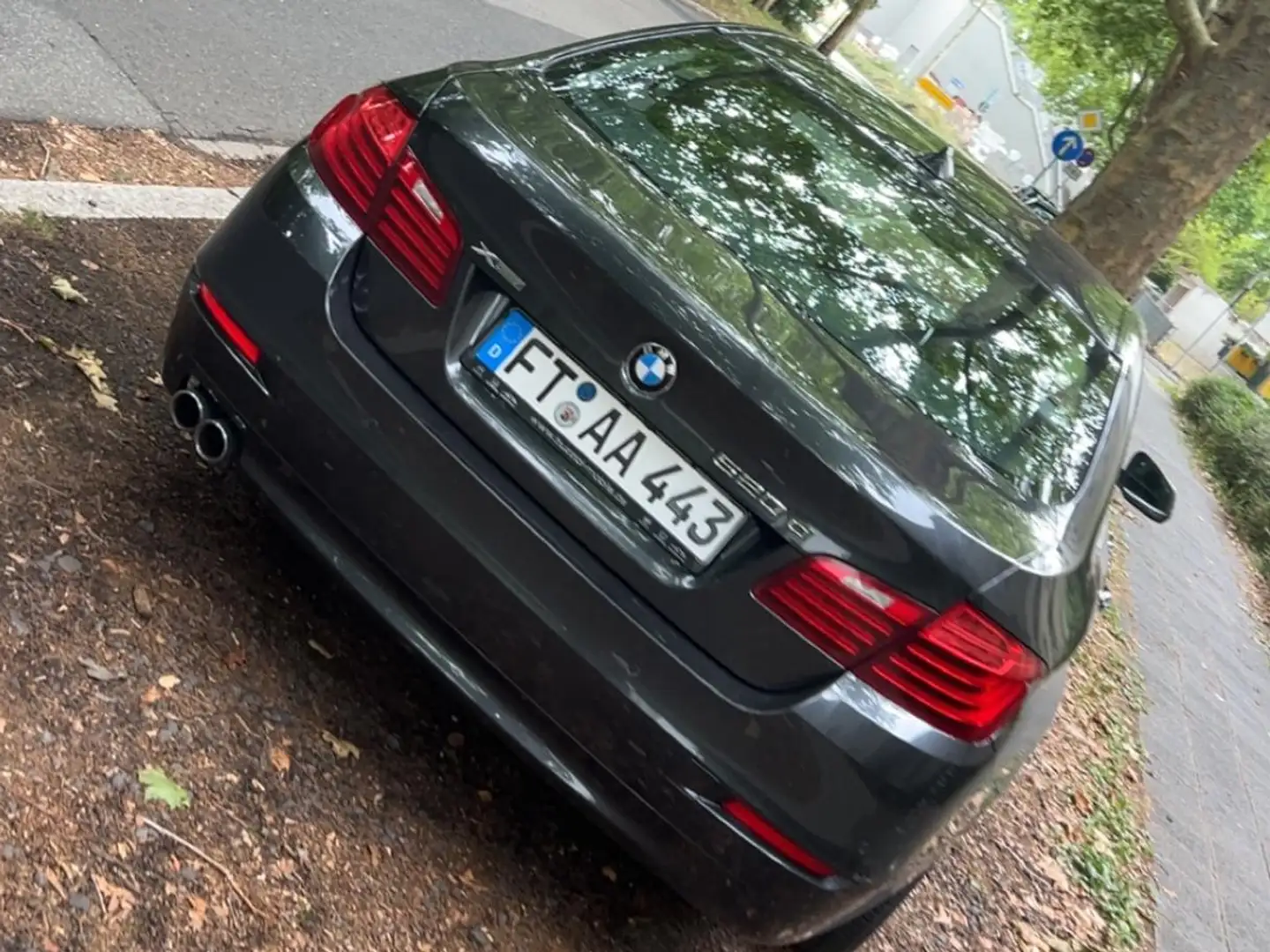 BMW 520 5er Diesel 520d xDrive Aut. Grau - 2