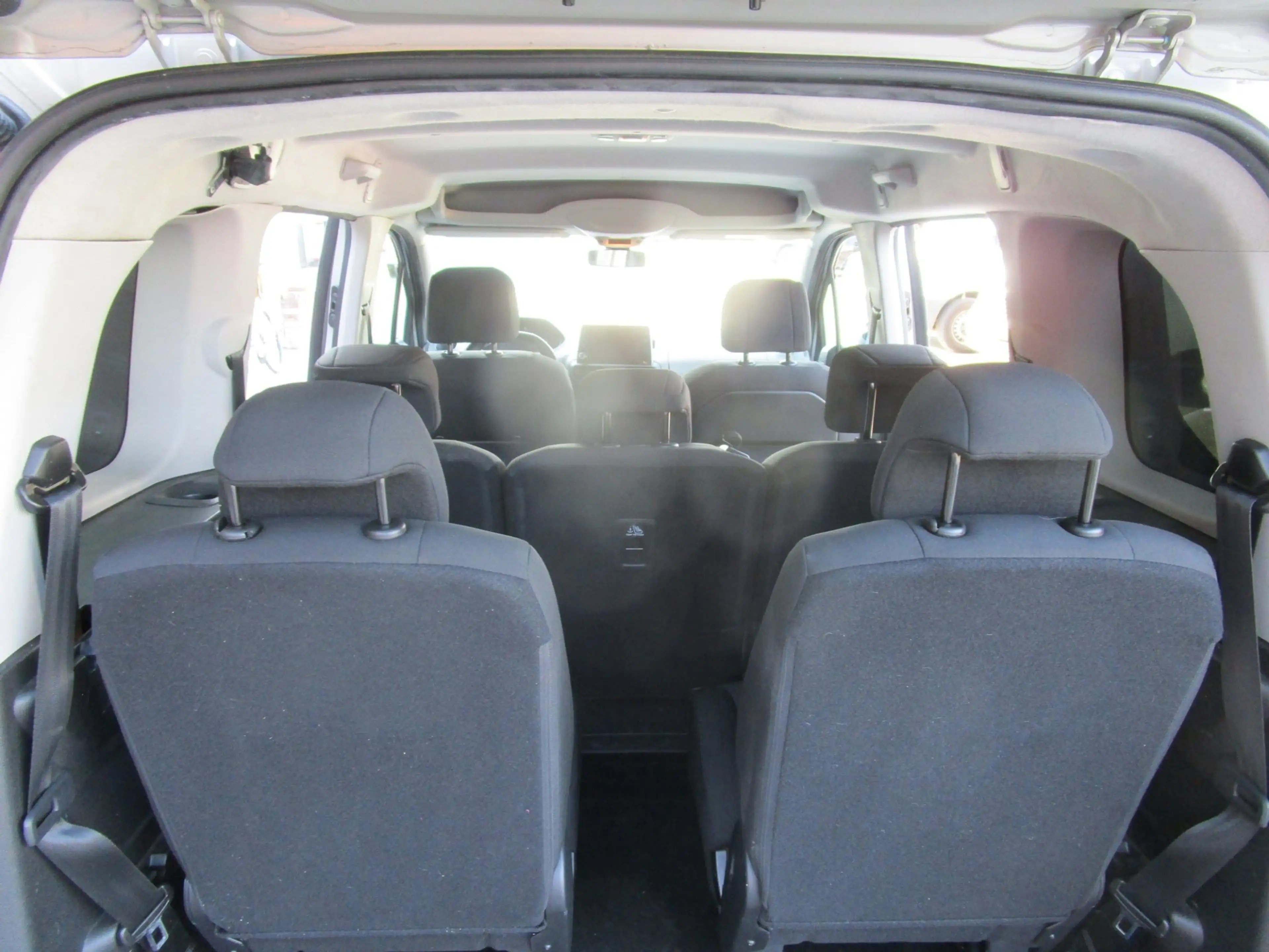 Peugeot Rifter Automaat 7 pers alle opties clima,navi nieuw — photo 11