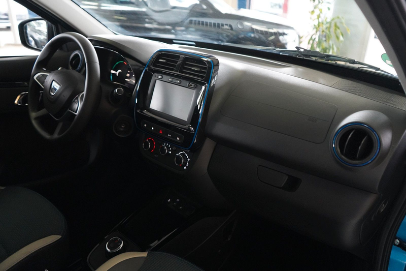 Dacia Spring Electric Comfort Plus AUTOMATIK / NAVI — photo 9