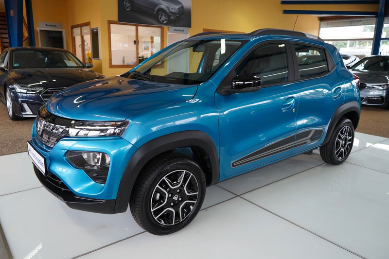 Dacia Spring Electric Comfort Plus AUTOMATIK / NAVI