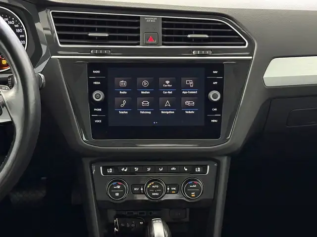 Volkswagen Tiguan view 11