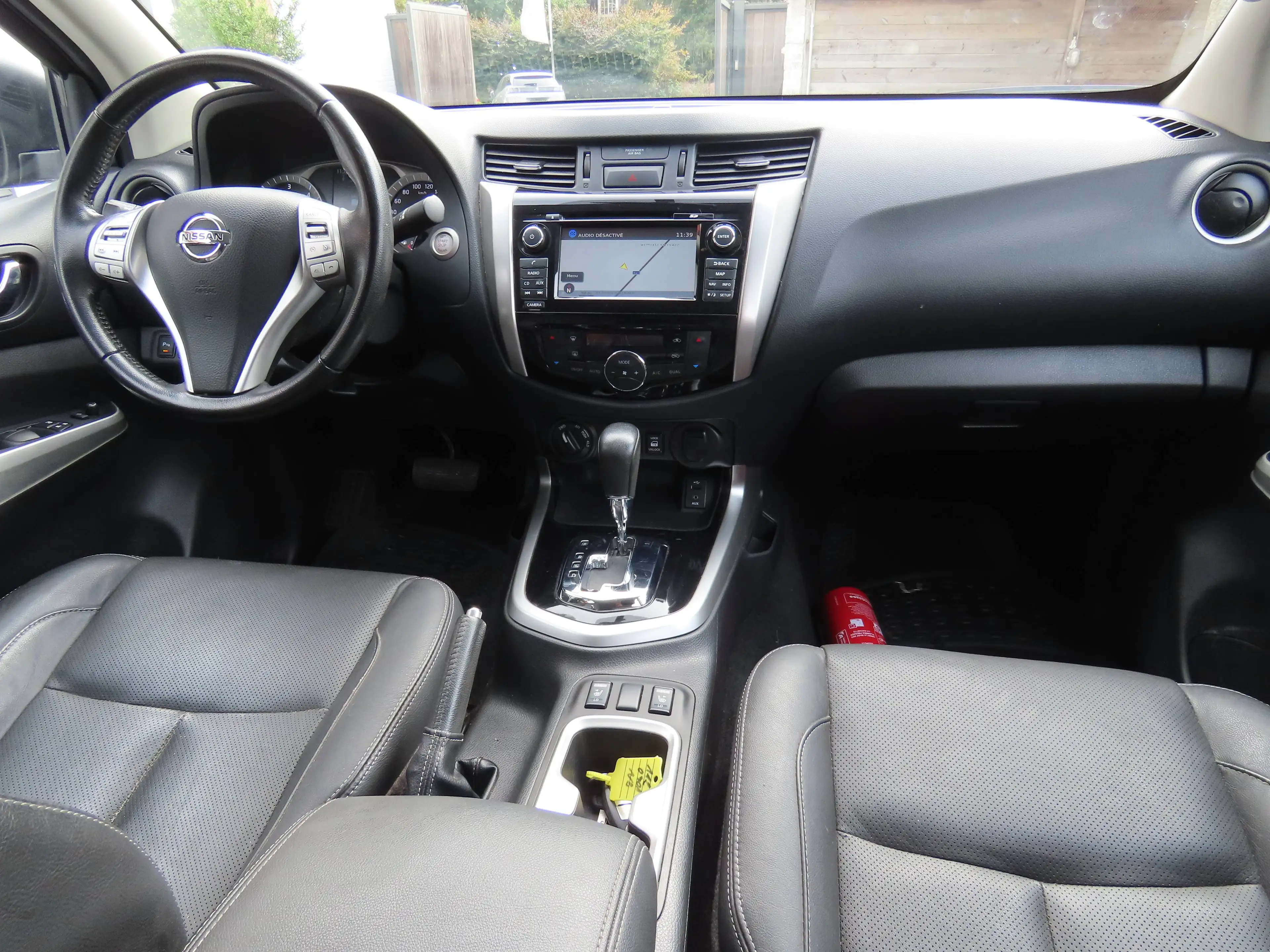Nissan Navara 2.3 dCi 4WD Tekna — photo 8