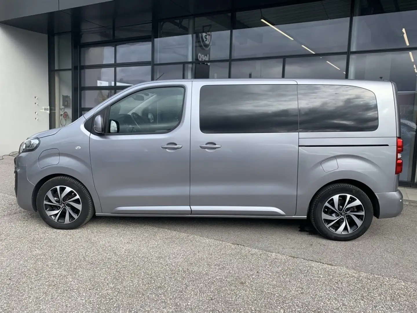 Citroen Jumpy Spacetourer Elektro e-Spacetourer Batterie 50kWH M Сірий - 2