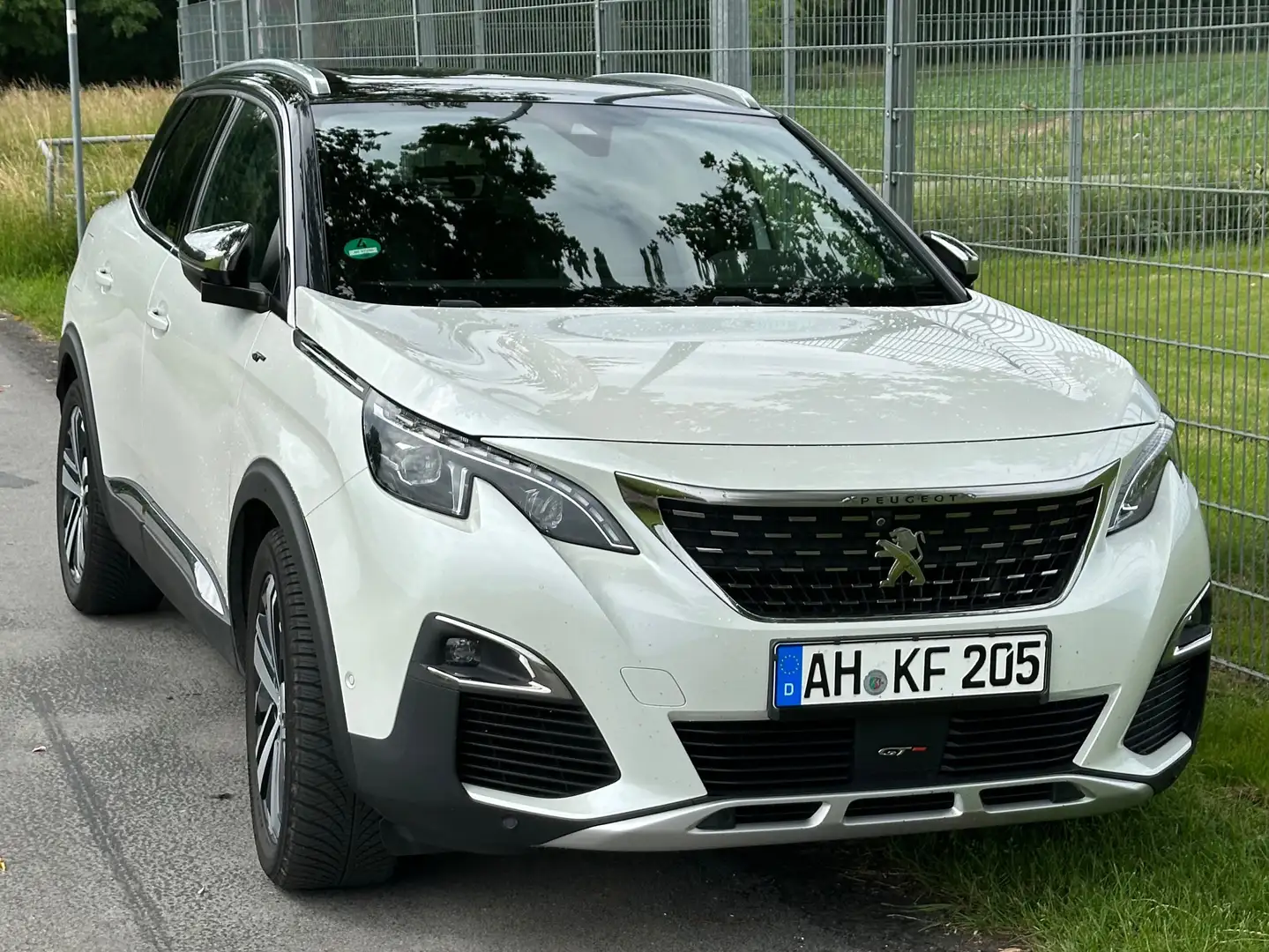 Peugeot 3008 3008 BlueHDi 180 GT White - 1