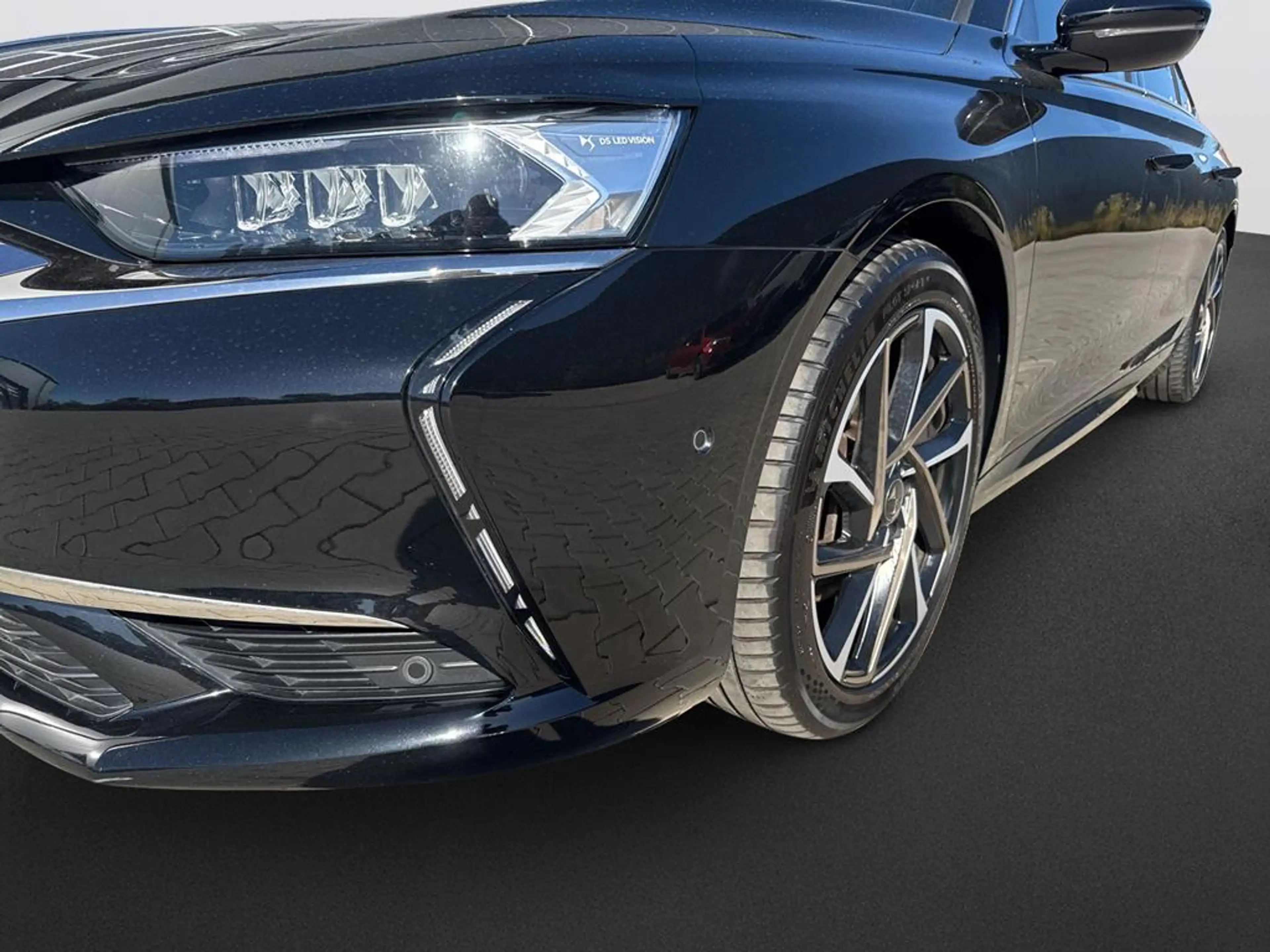 DS Automobiles DS 9 E-Tense Hybrid 220 Rivoli + — photo 9
