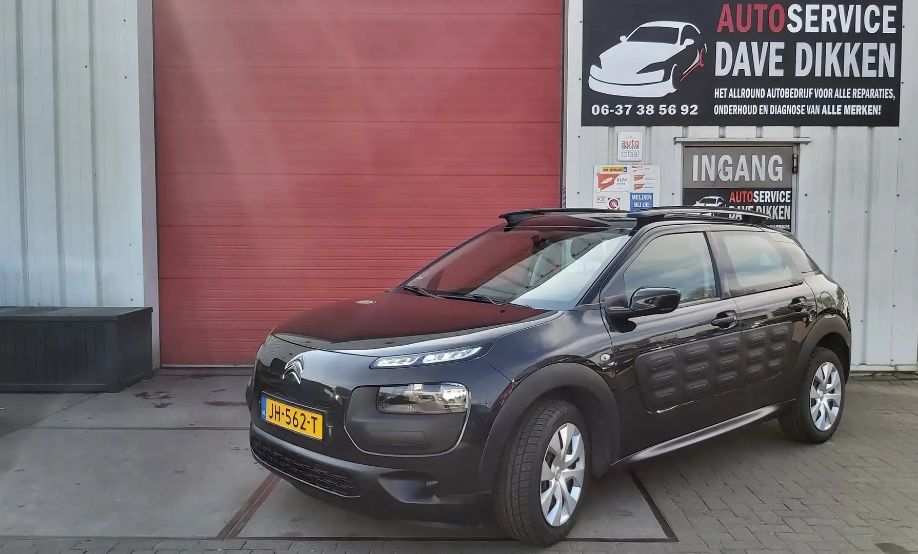 Citroen C4 Cactus 1.2 PureT. Business Nero - 1