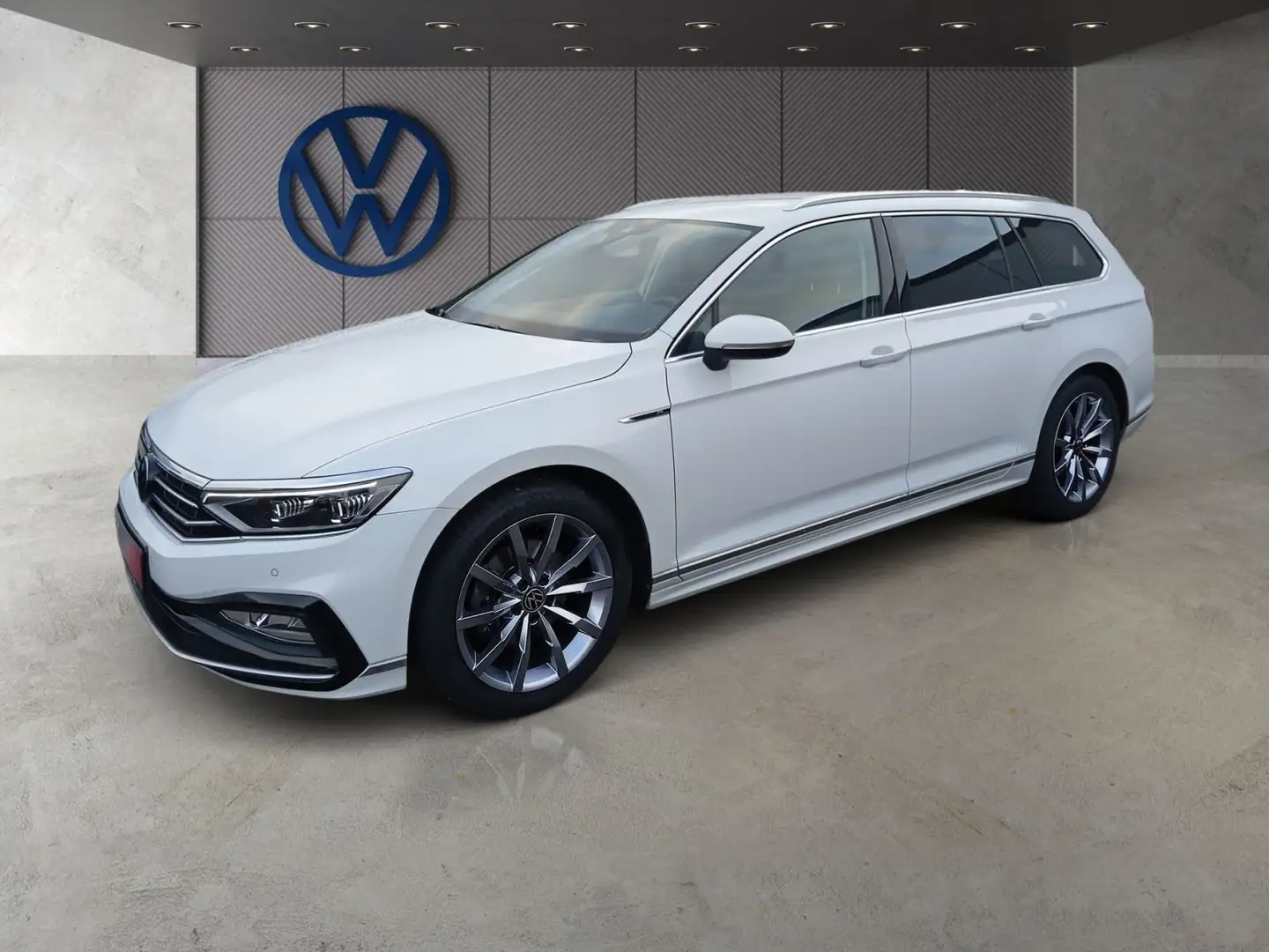 Volkswagen Passat Variant 2.0 TDI DSG Elegance AHK Navi Rea Weiß - 2